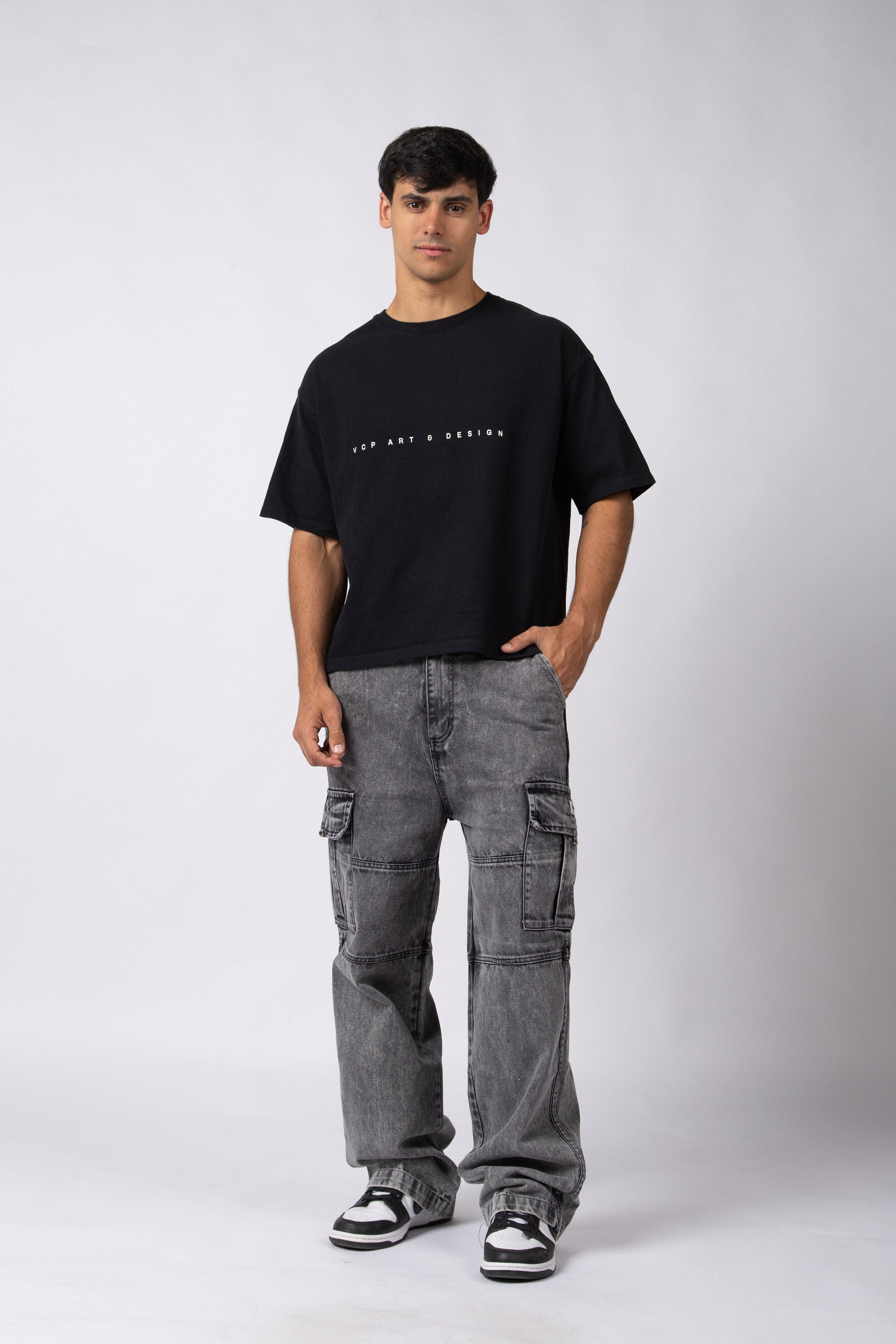 Remera Boxy Invisible Negra