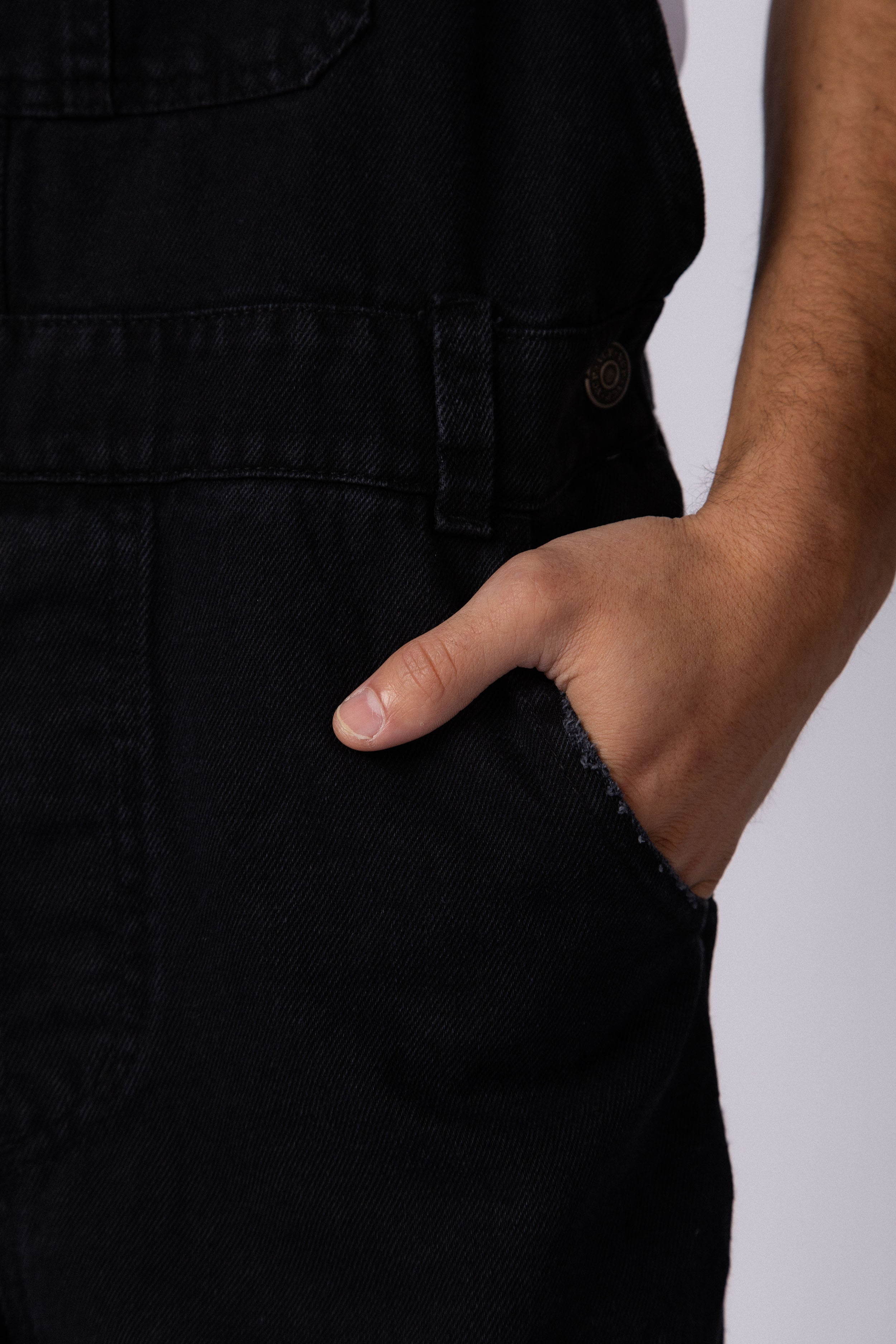 Jardinero Jean Vortex Negro