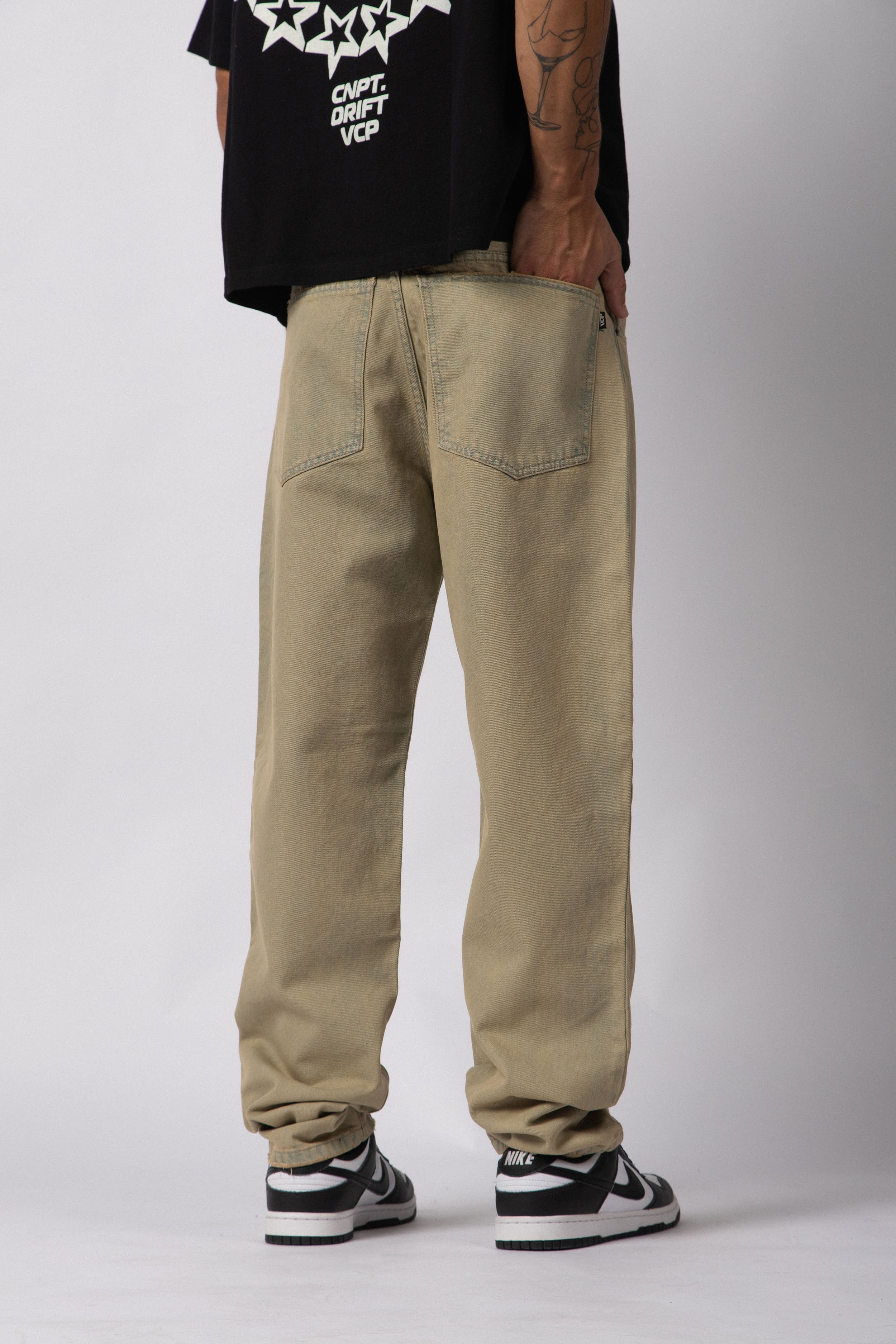 Jean Mom Beetle Oxid Grey