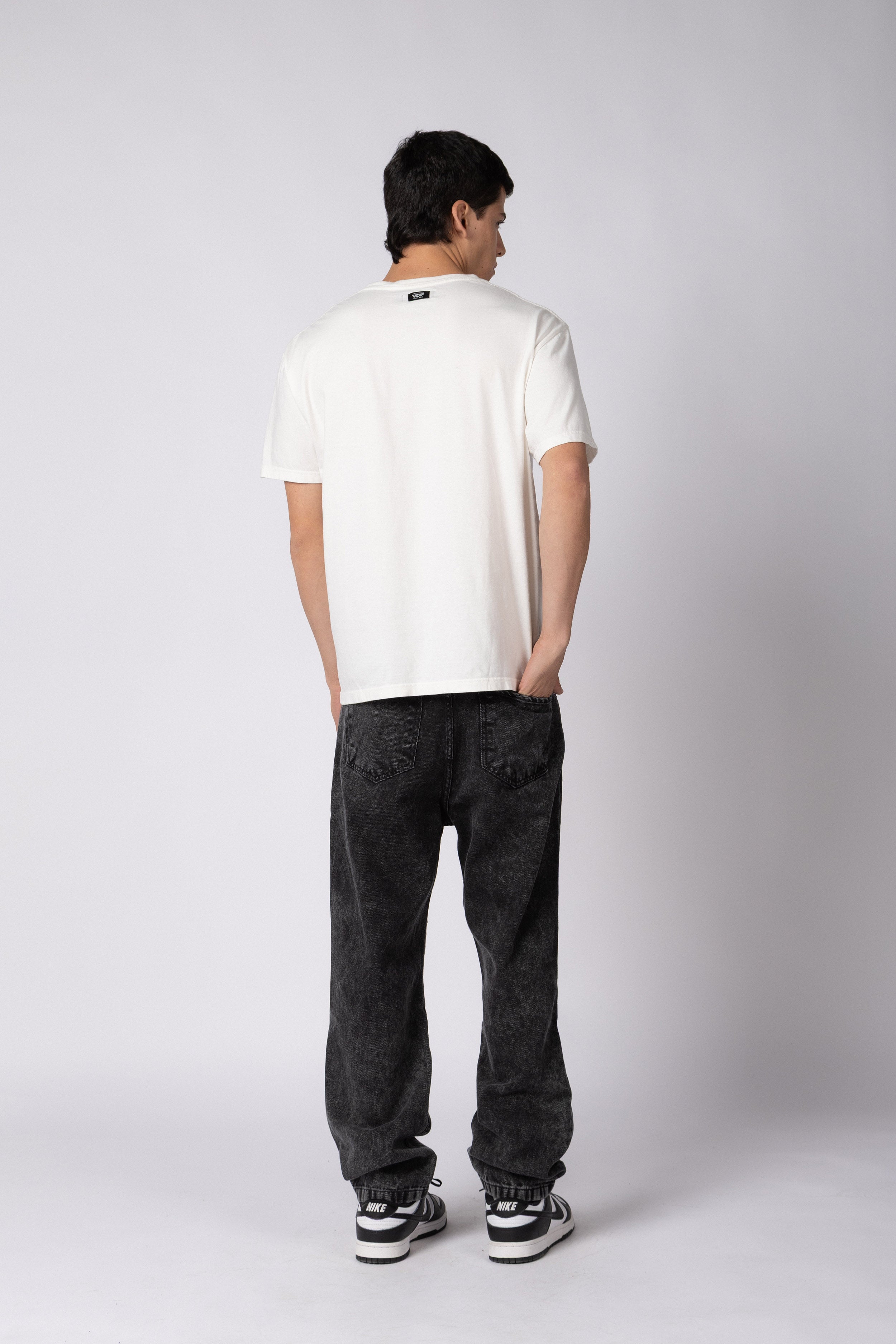 Jean Mom Shelby Smoked Gris