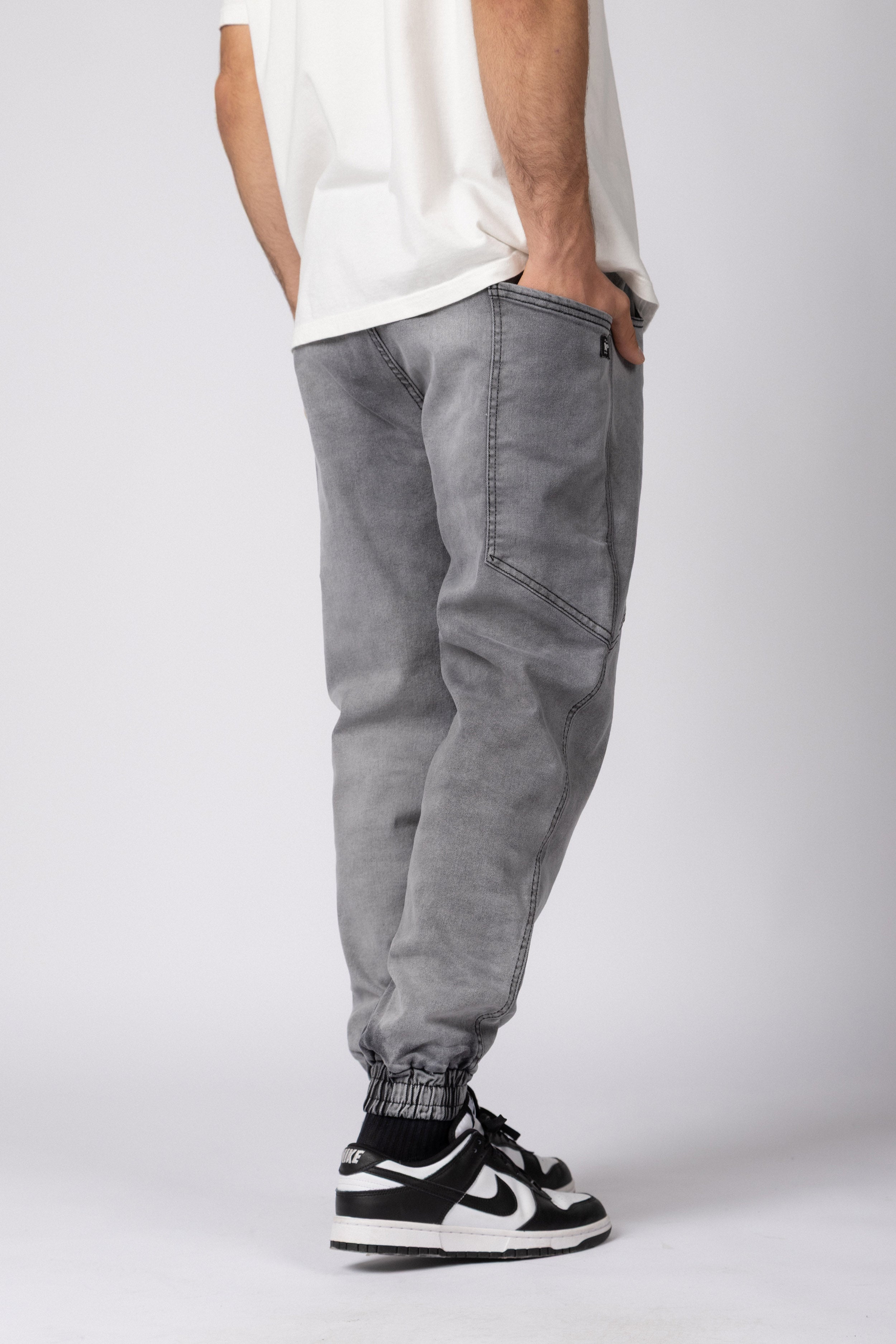 Jogjean Over Marcus Gris