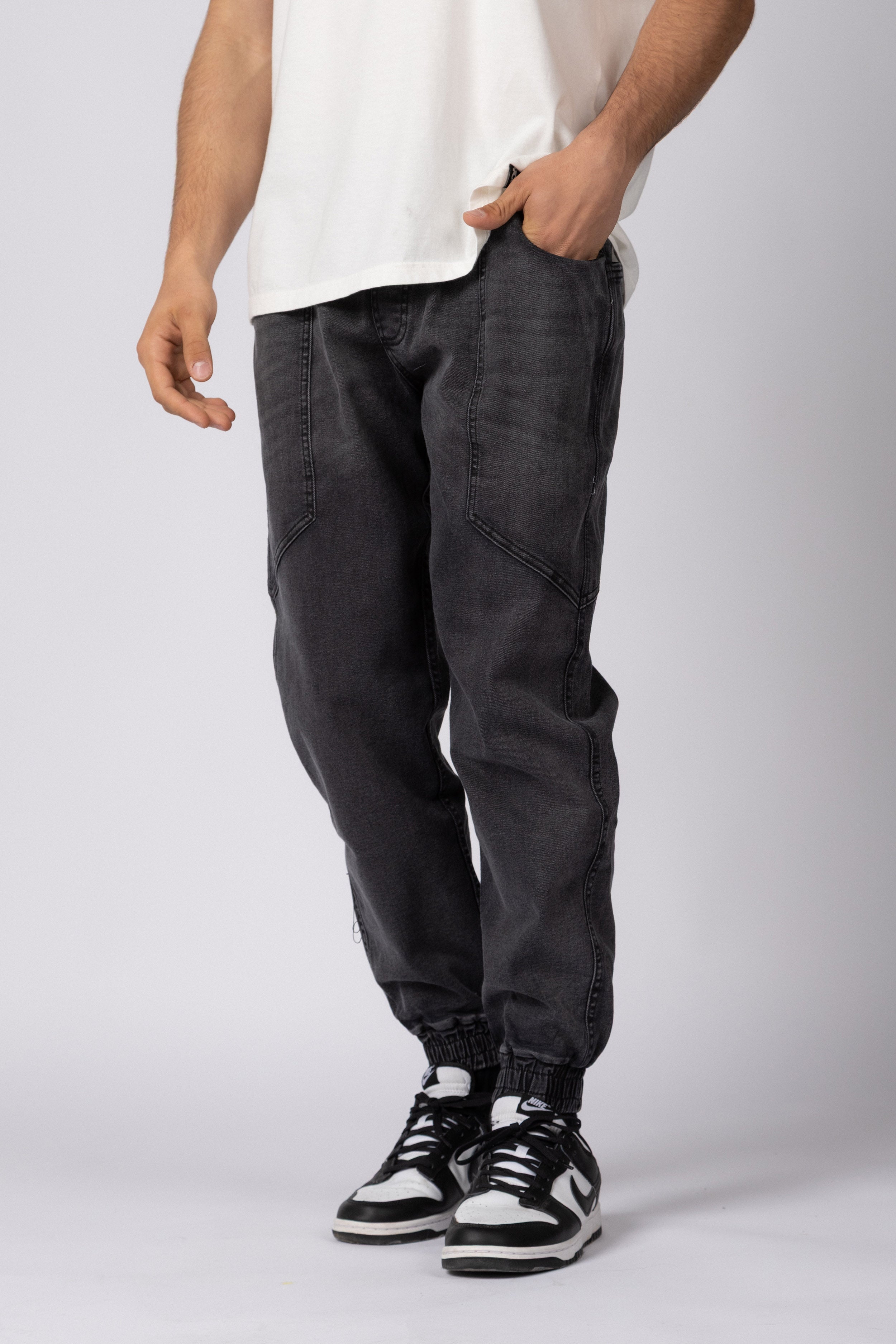 Jogjean Over Marcus Negro