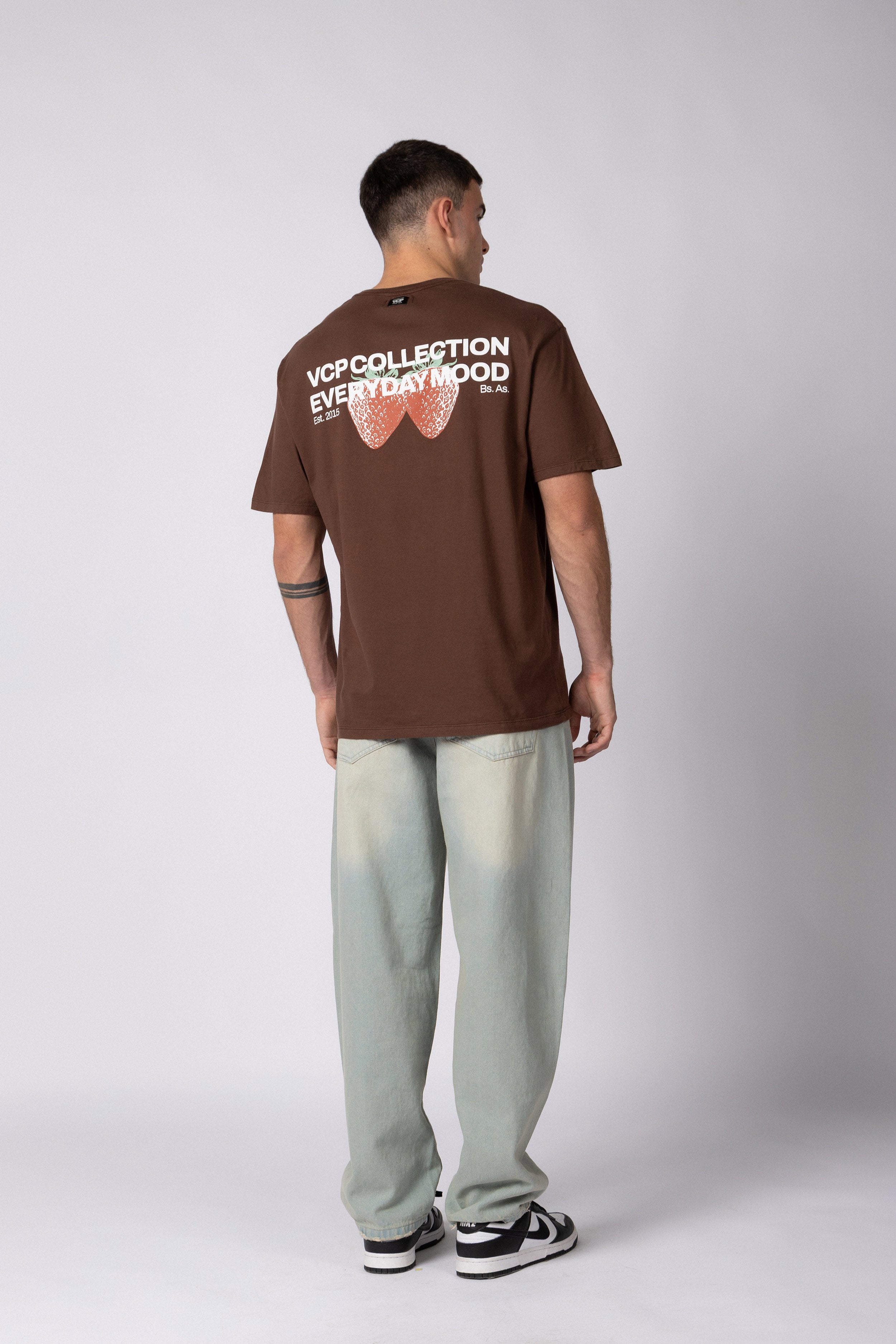 Remera RGL Juicy Choco