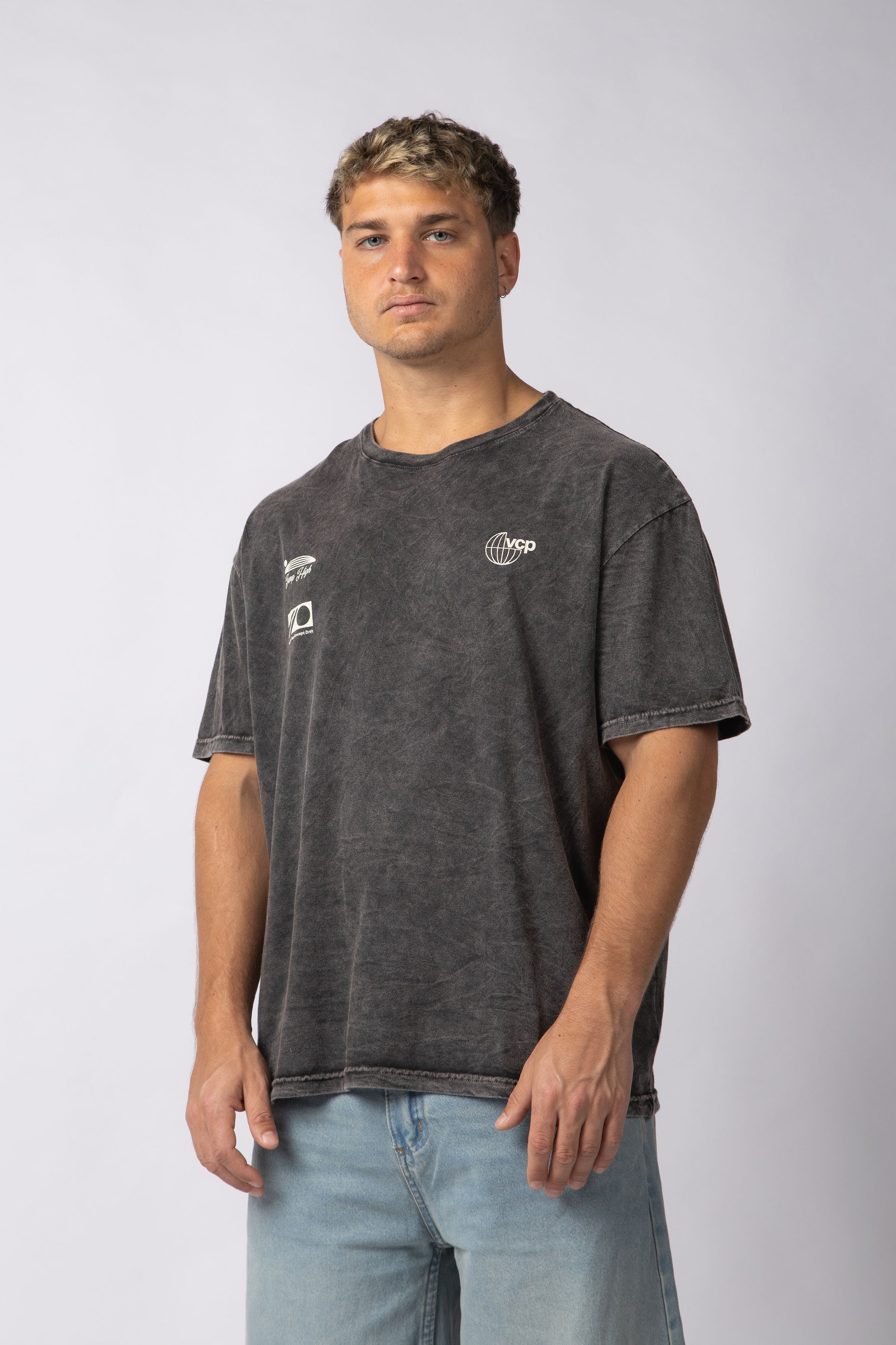 Remera DB Jump Negra