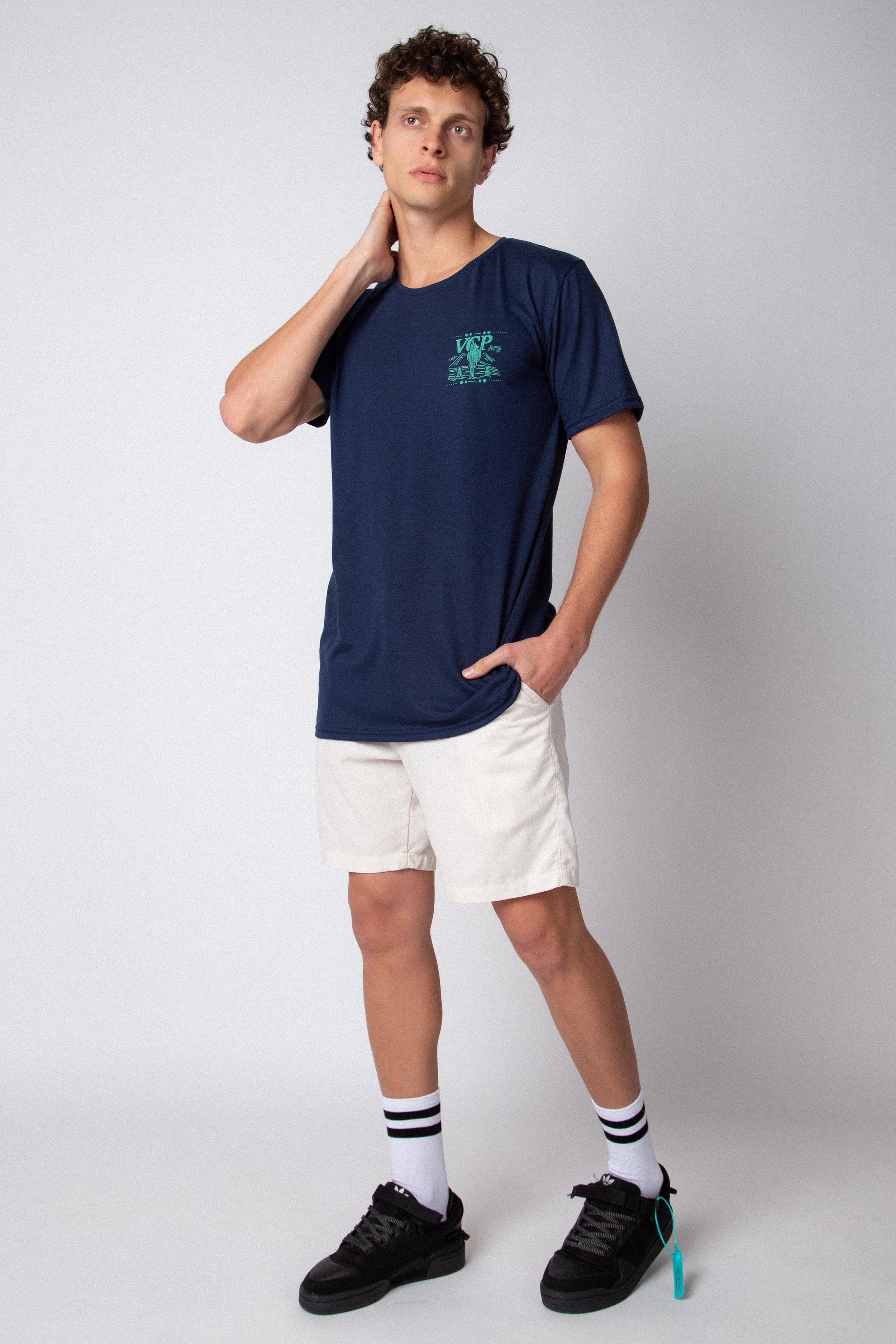 Remera Llama Marino
