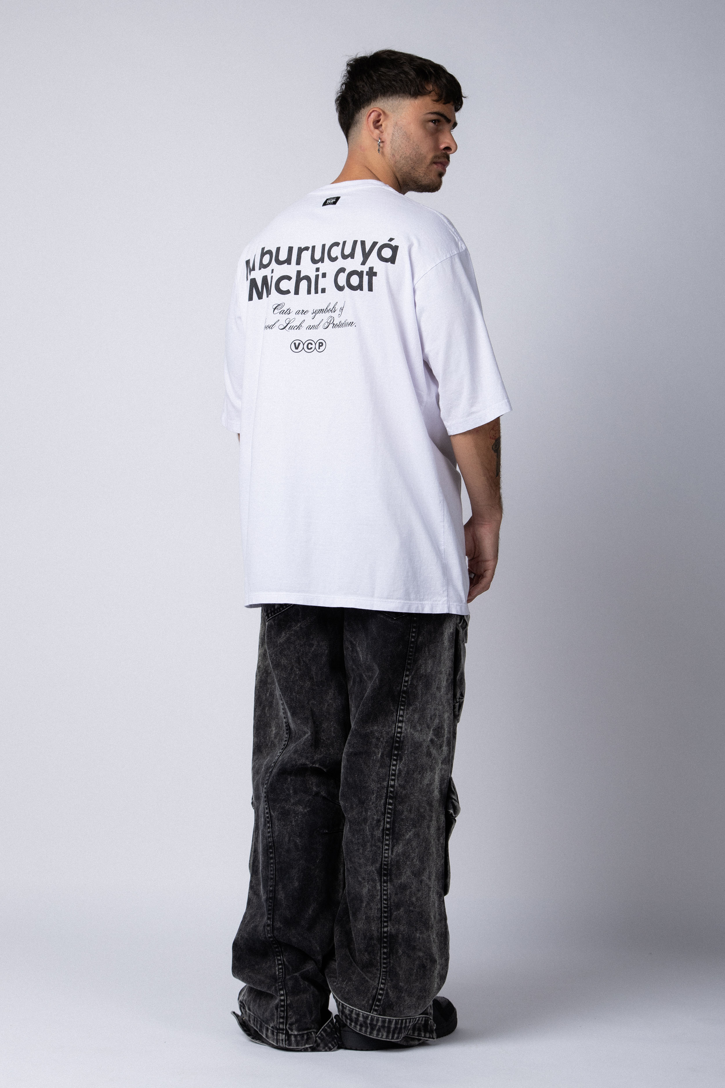 Remera Over Taz Michi Blanca