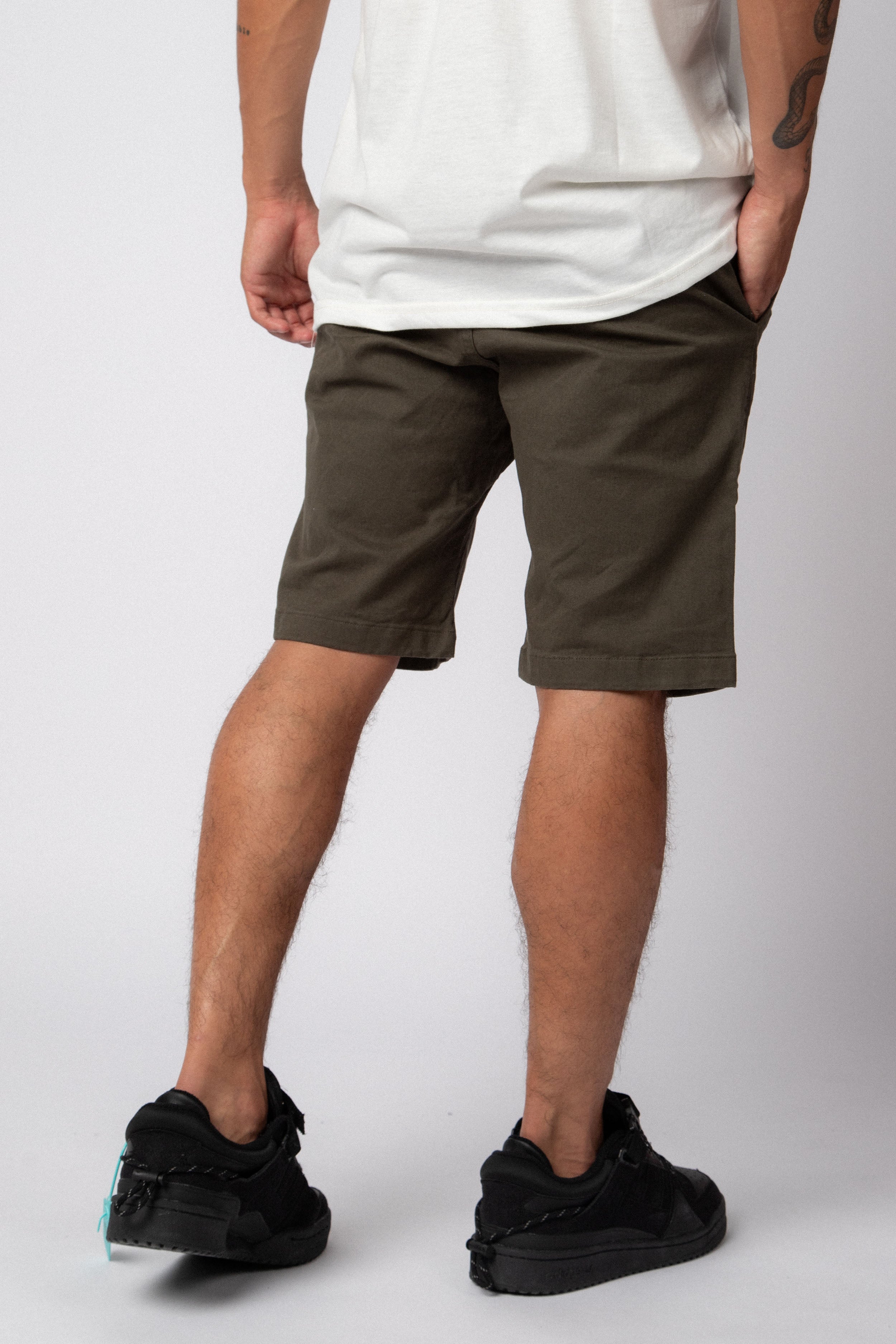 Bermuda Chino Prius Militar