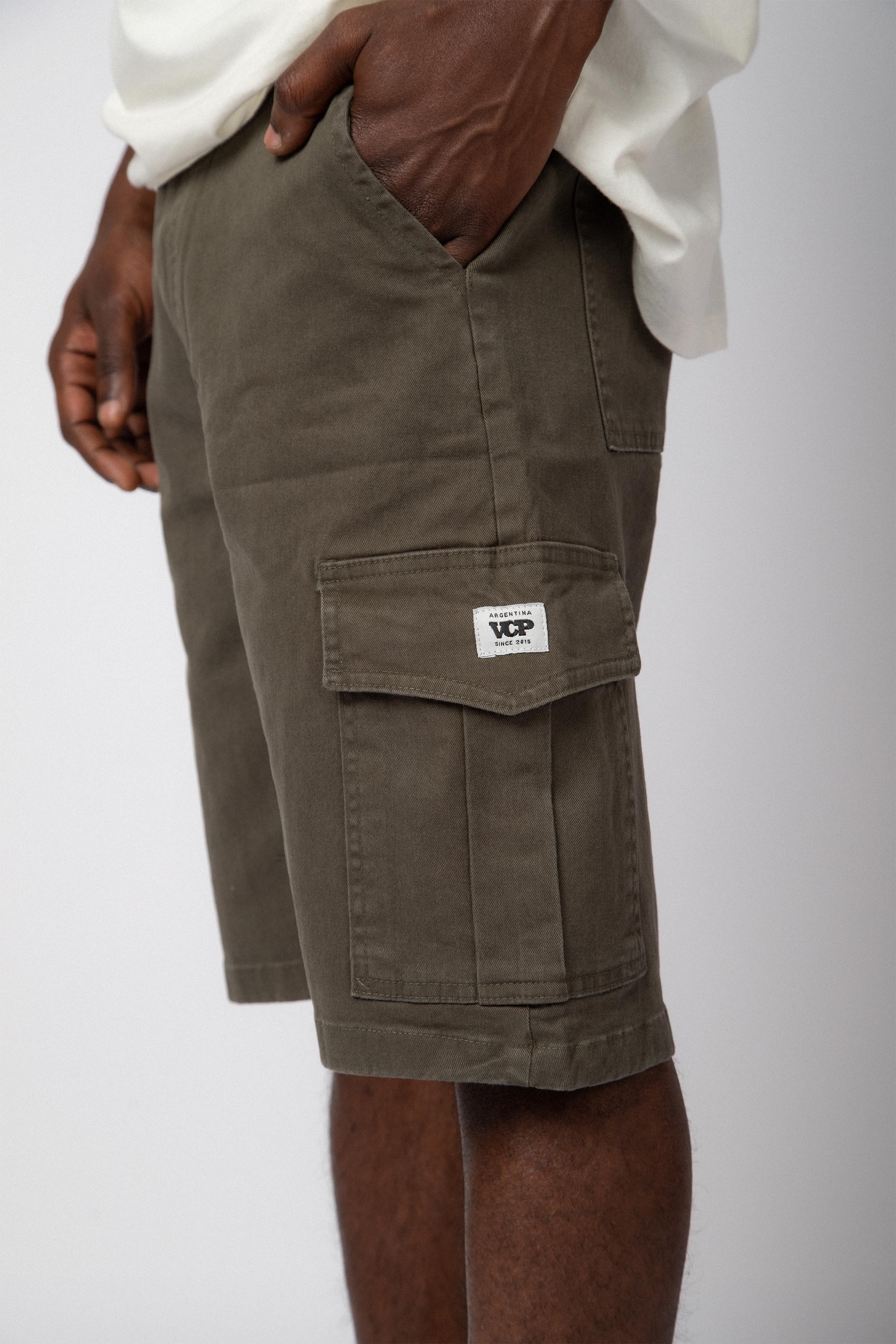 Bermuda Cargo Karmann Militar