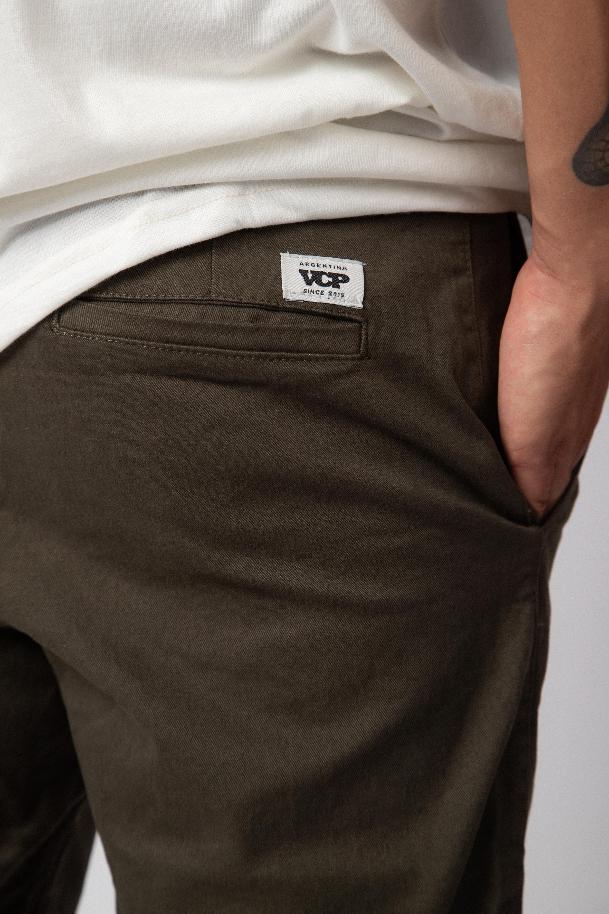 Bermuda Chino Prius Militar