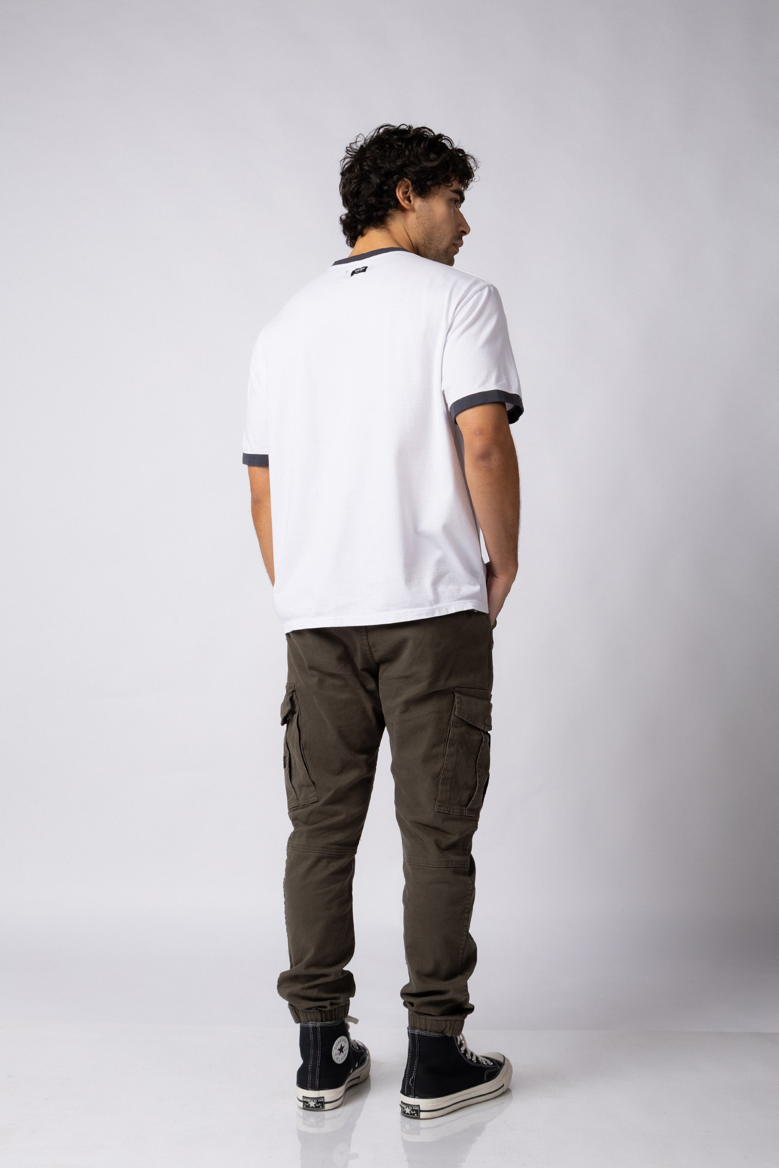 Jogger Cargo Comet Militar