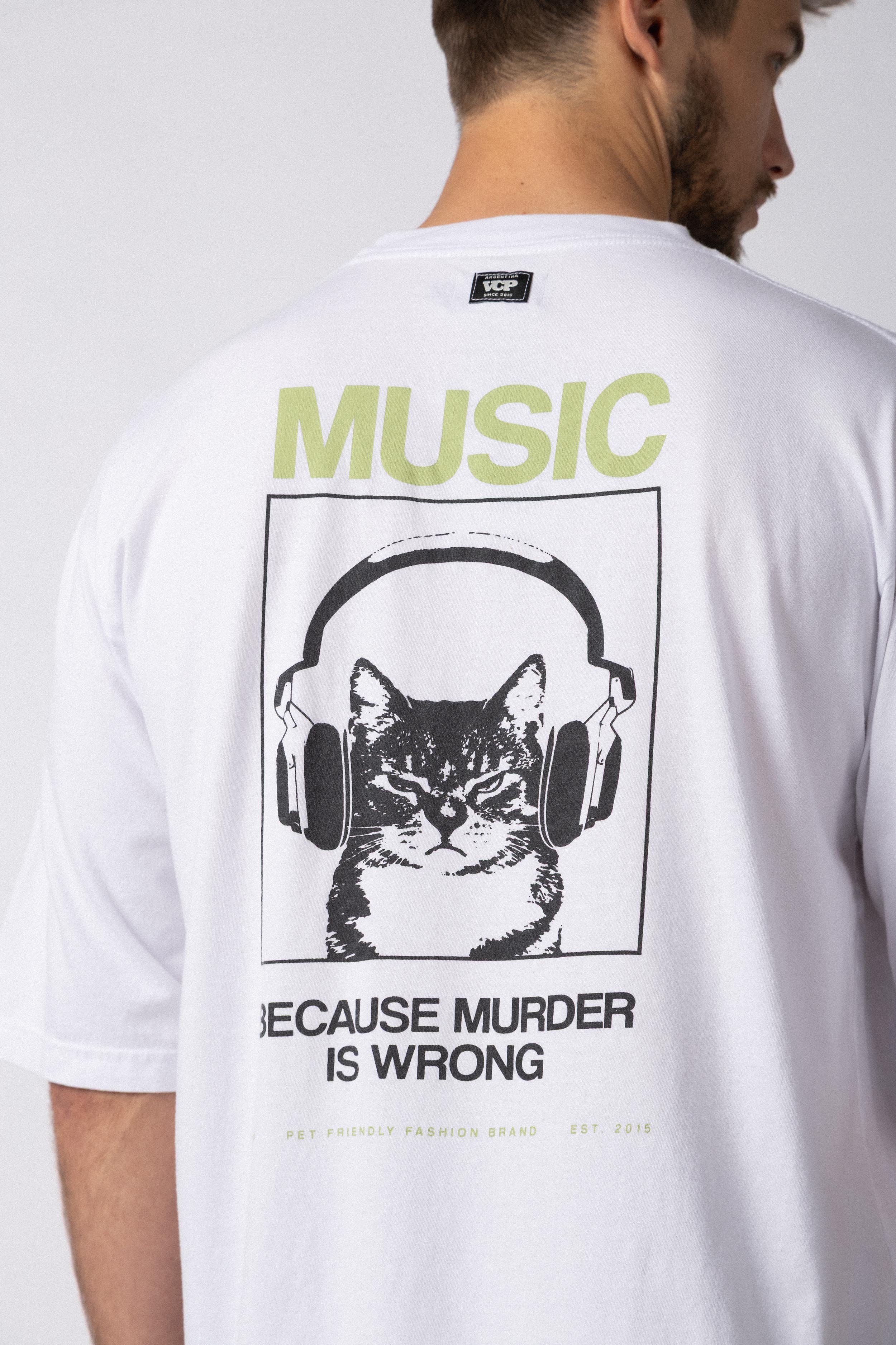 Remera Over Taz Murder Blanca