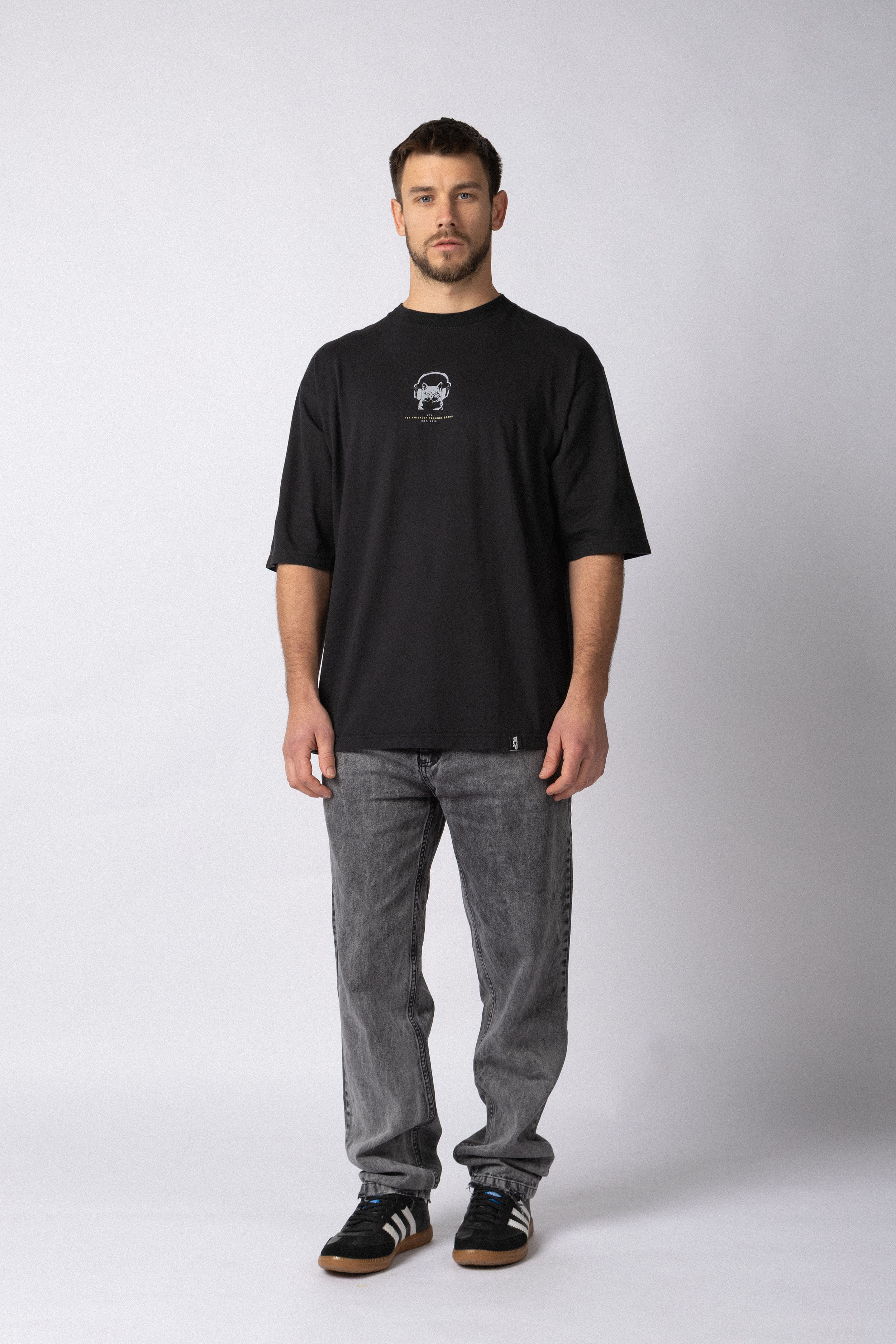 Remera Over Taz Murder Negra