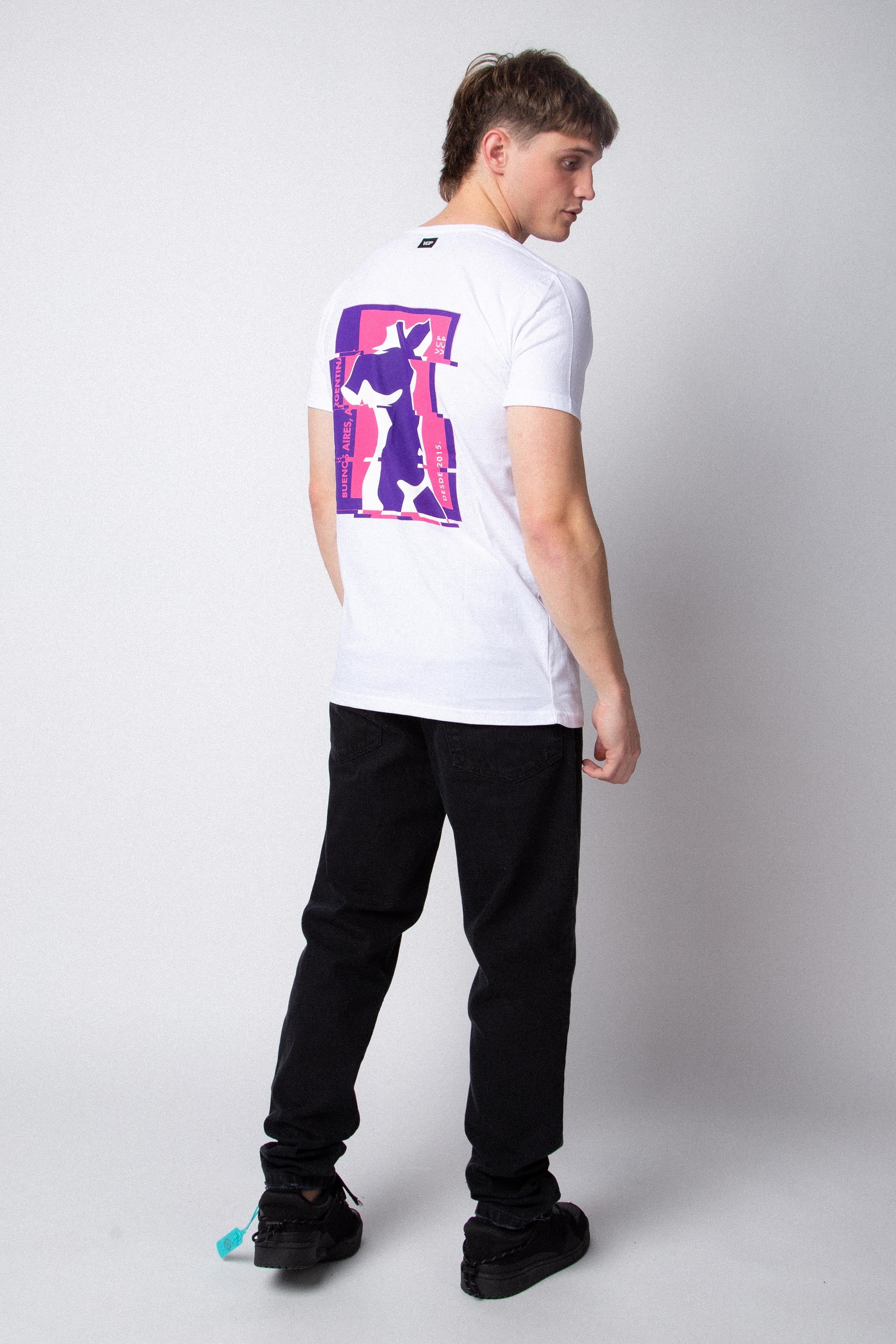Remera Sculp Blanca