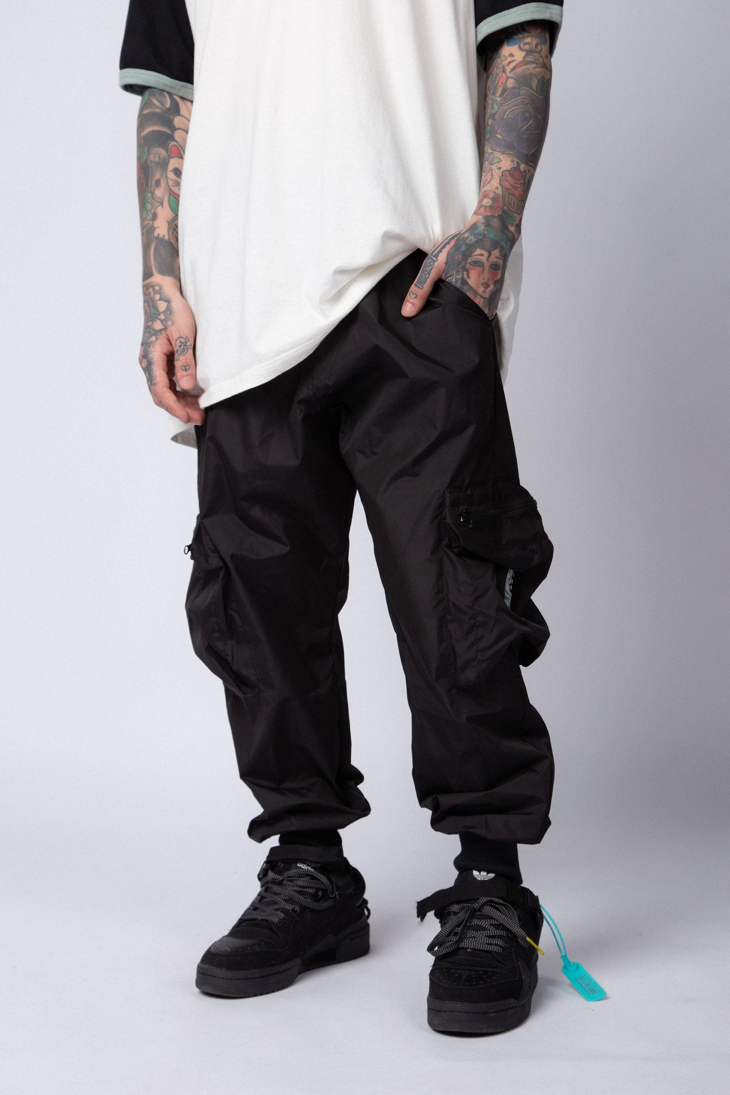 Jogger Cargo Sire Darell Negro