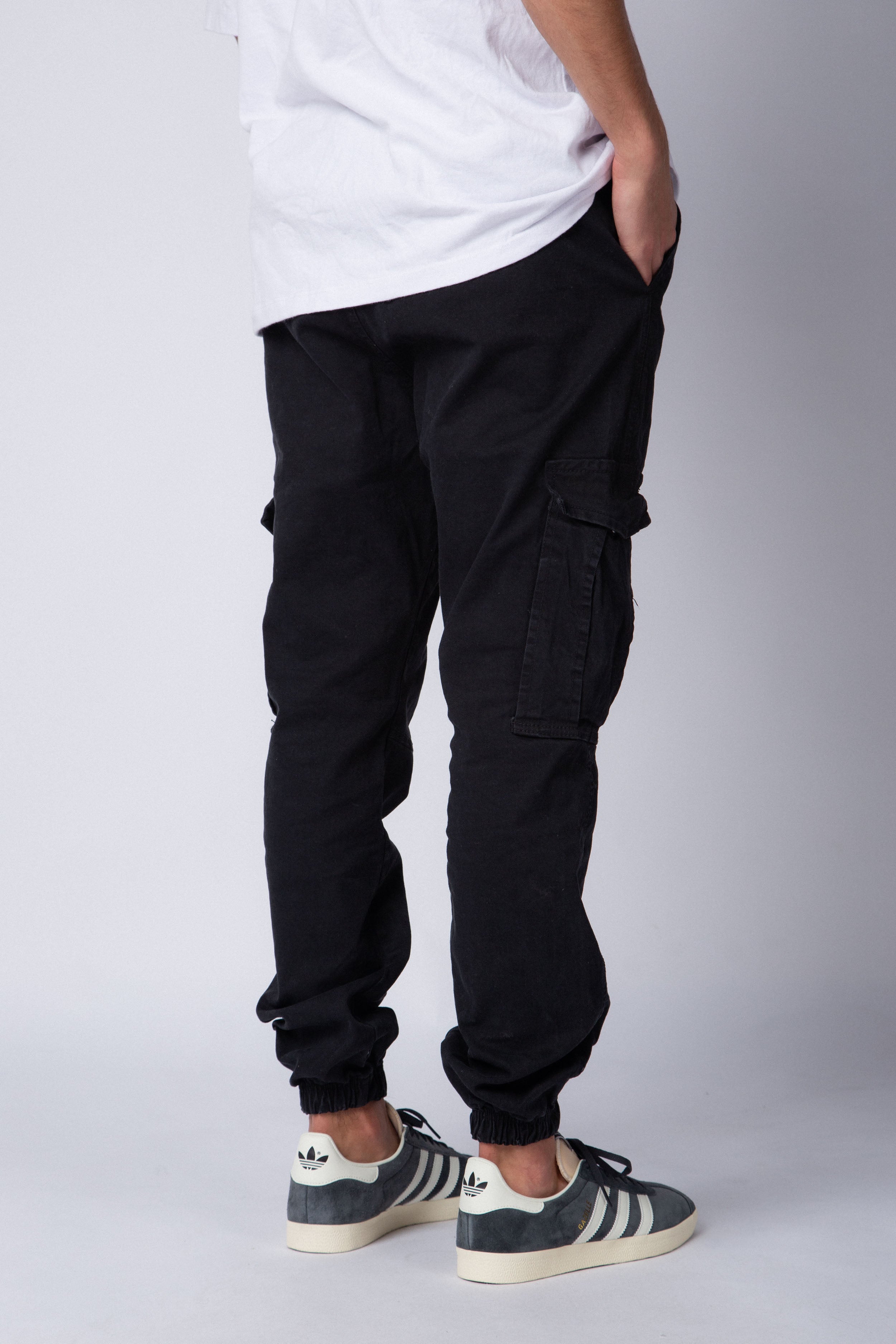 Jogger Cargo Lauren Negro