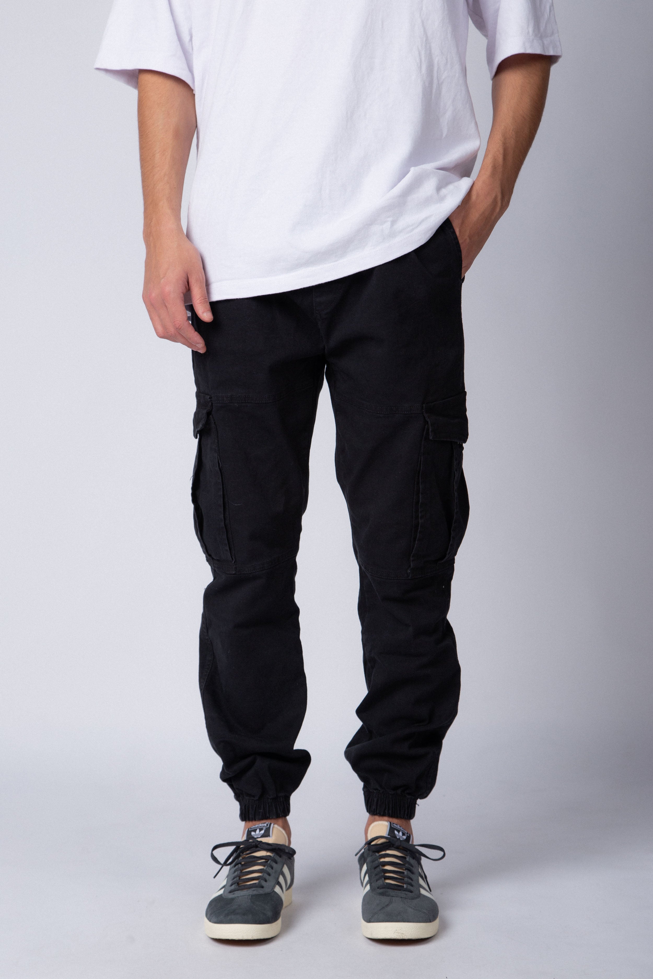 Jogger Cargo Lauren Negro