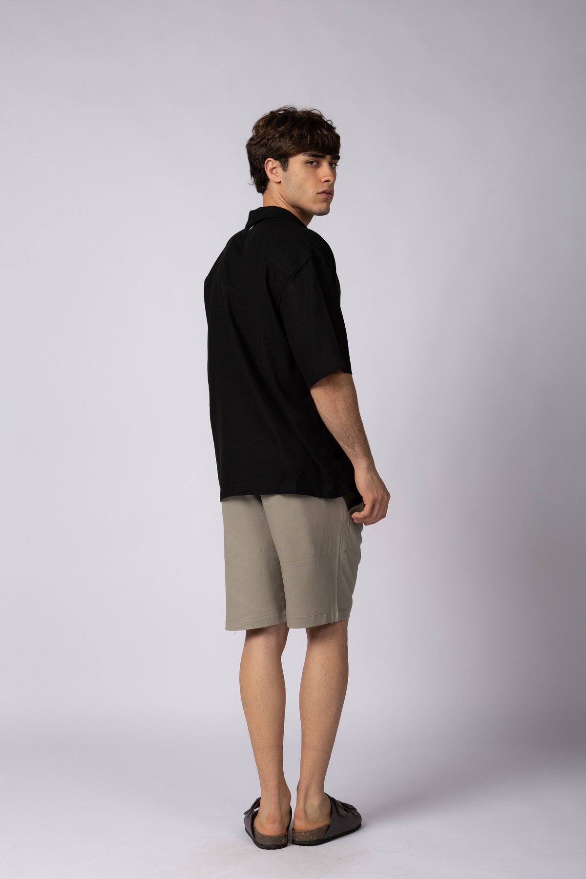 Camisa Manga Corta Lino Rukan Negra