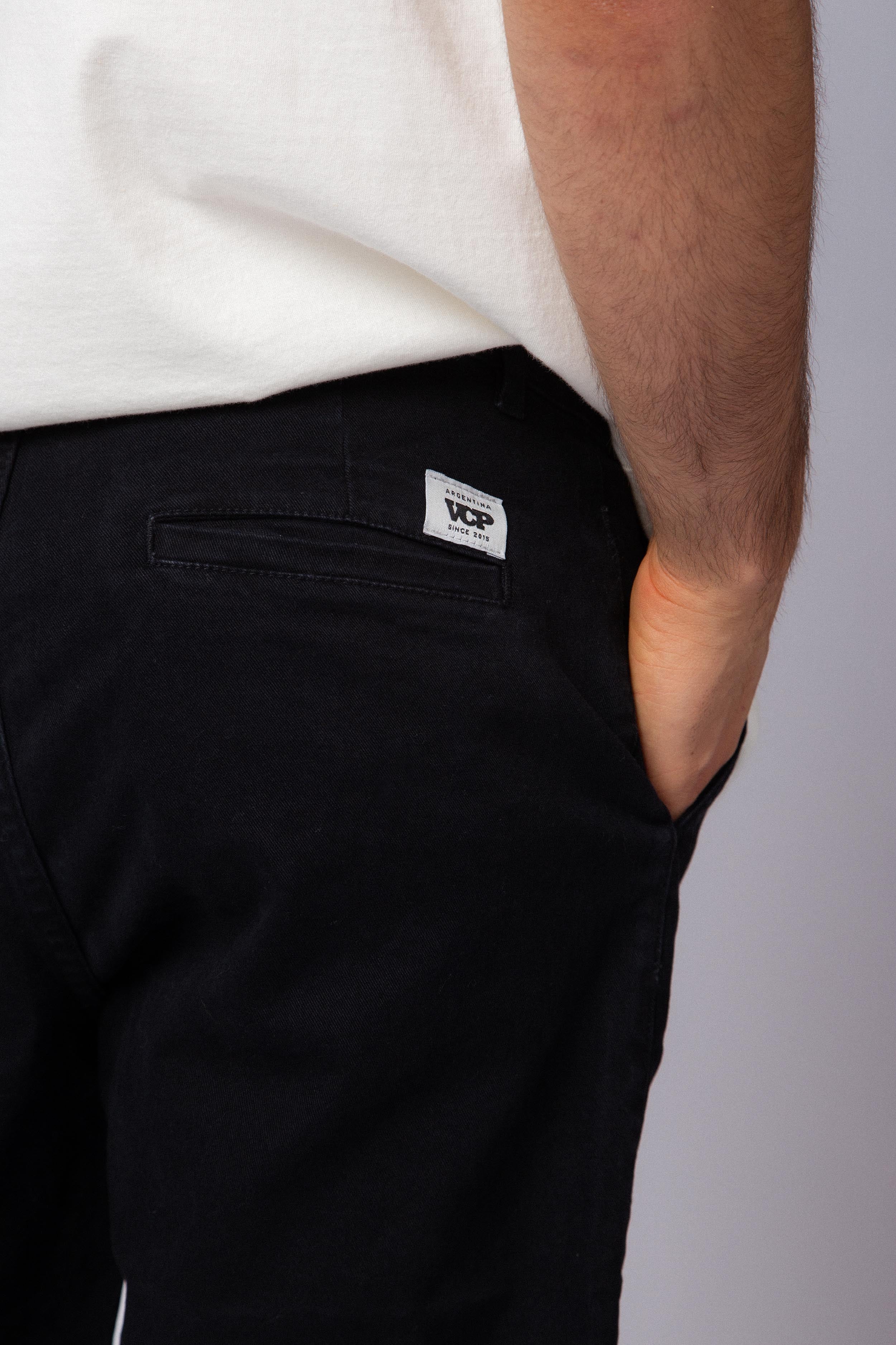 Bermuda Chino Prius Negra