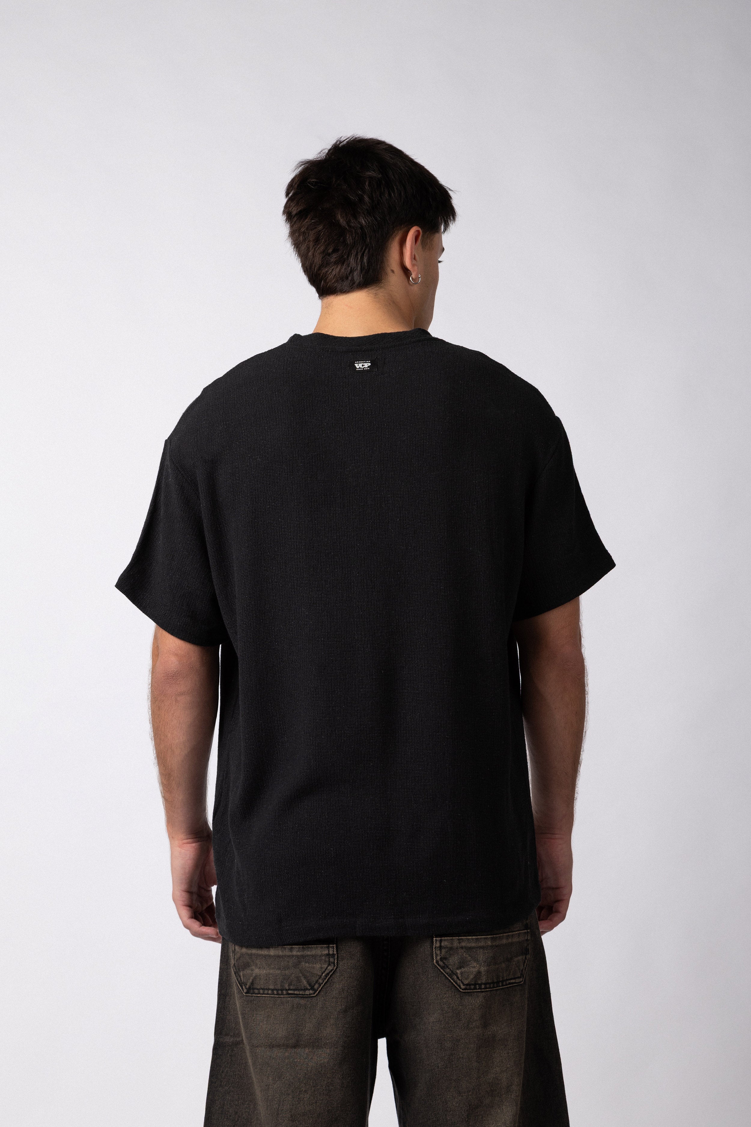 Remera Lino Sid Negra