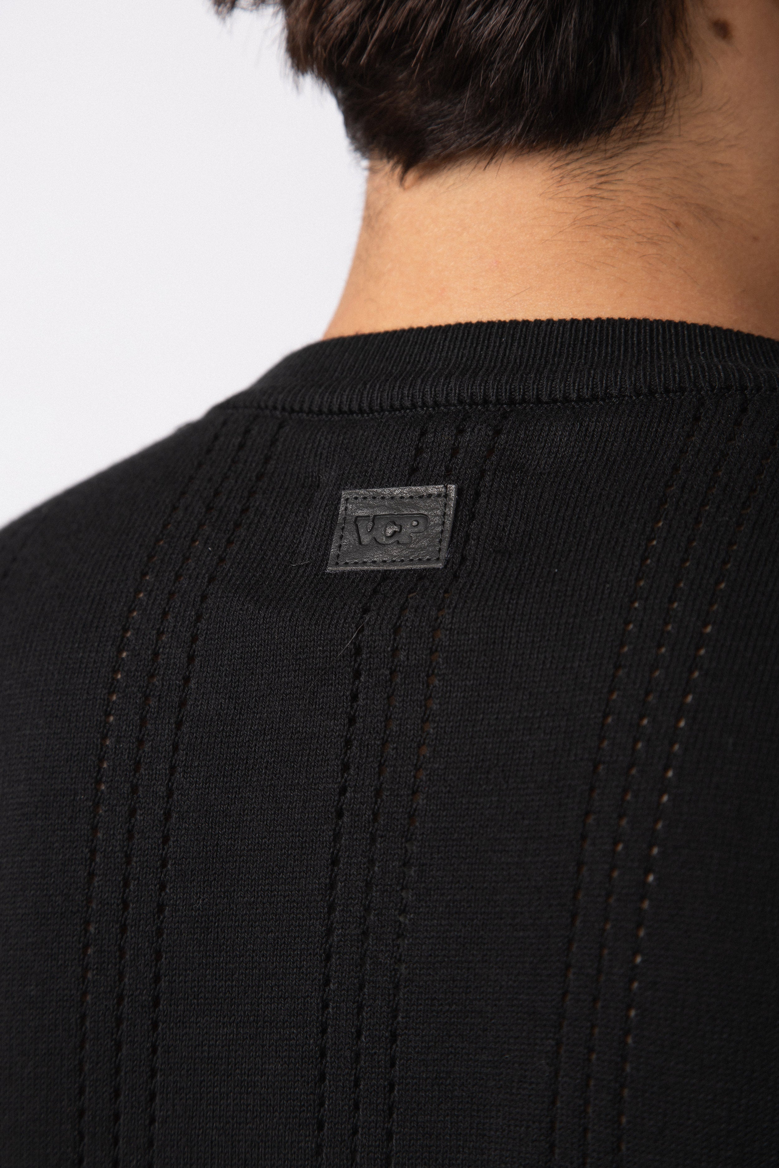 Remera Tejida Vito Negra