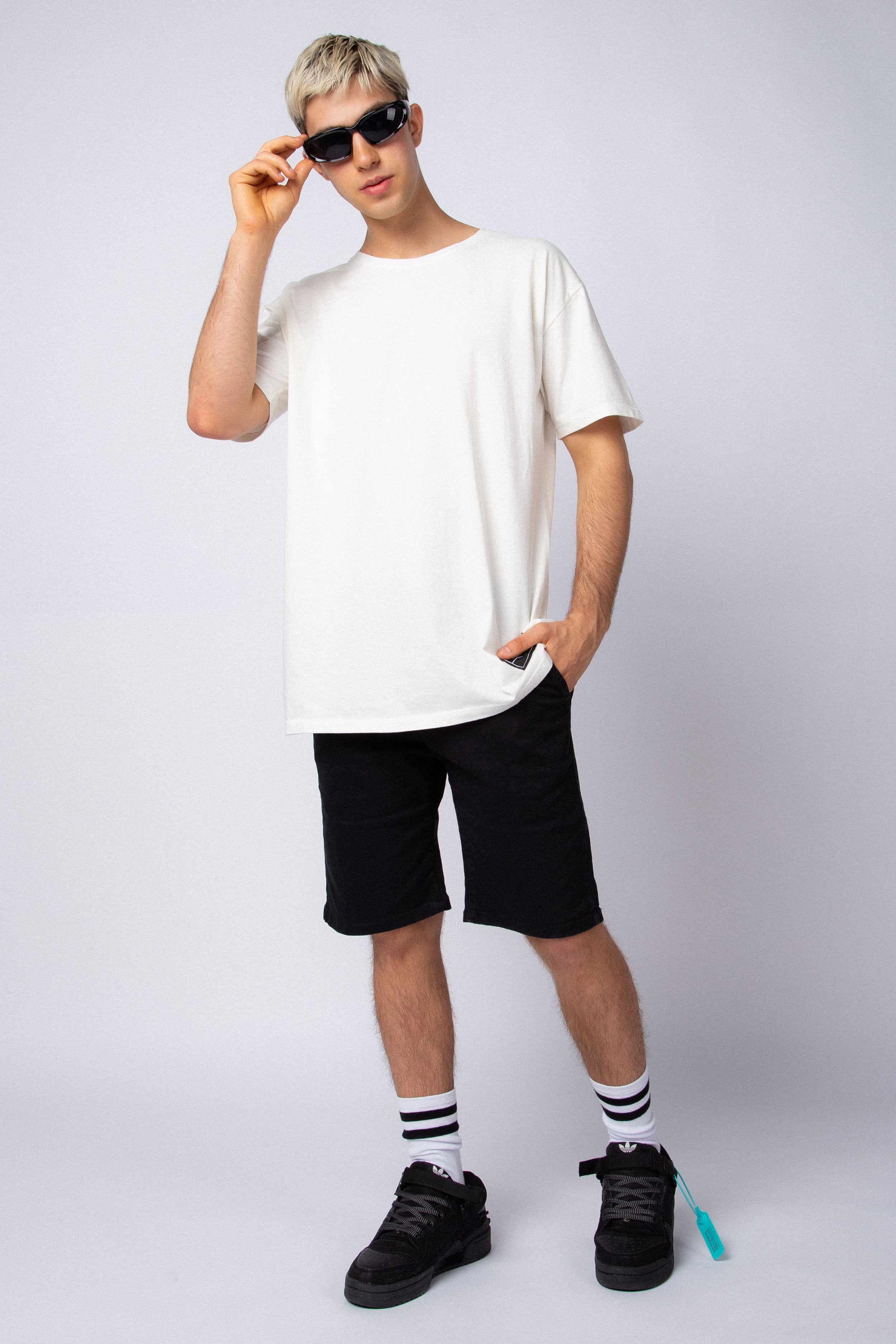 Bermuda Chino Prius Negra