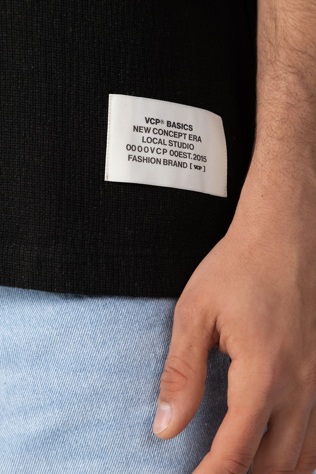 Remera Over Lino Rivo Negra