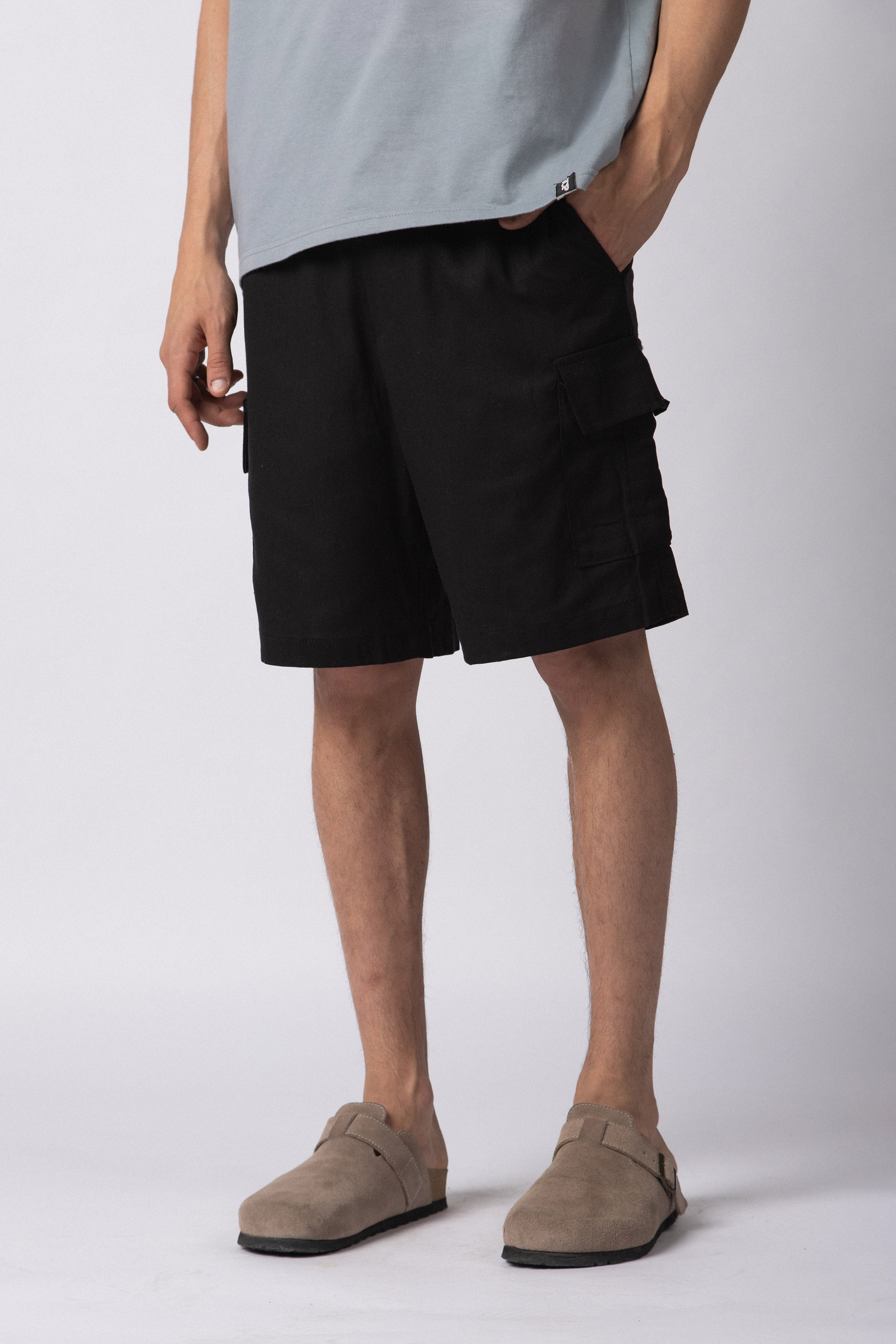 Bermuda Lino Cargo Yuno Negra