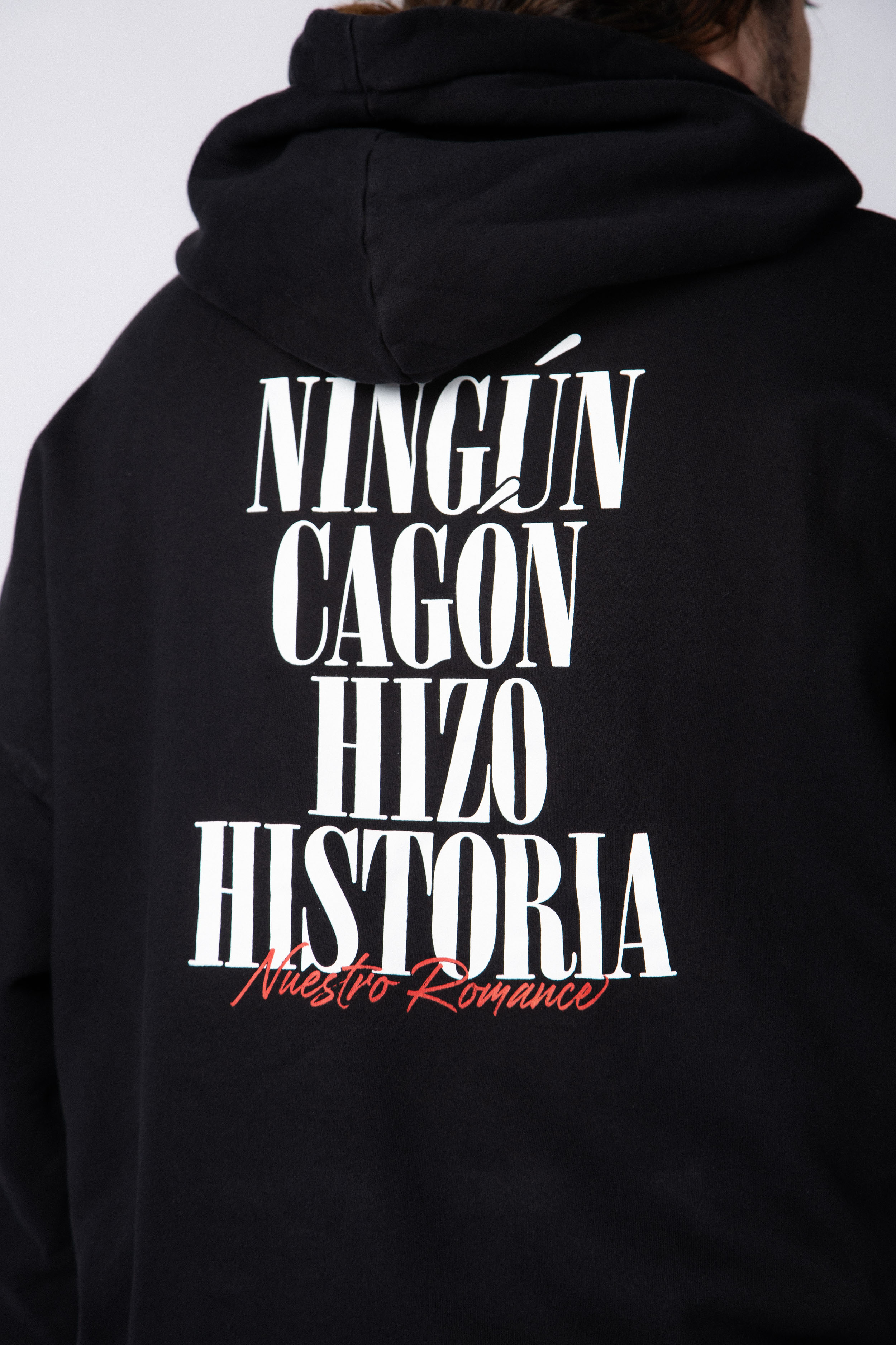 Buzo Canguro Romance Negro