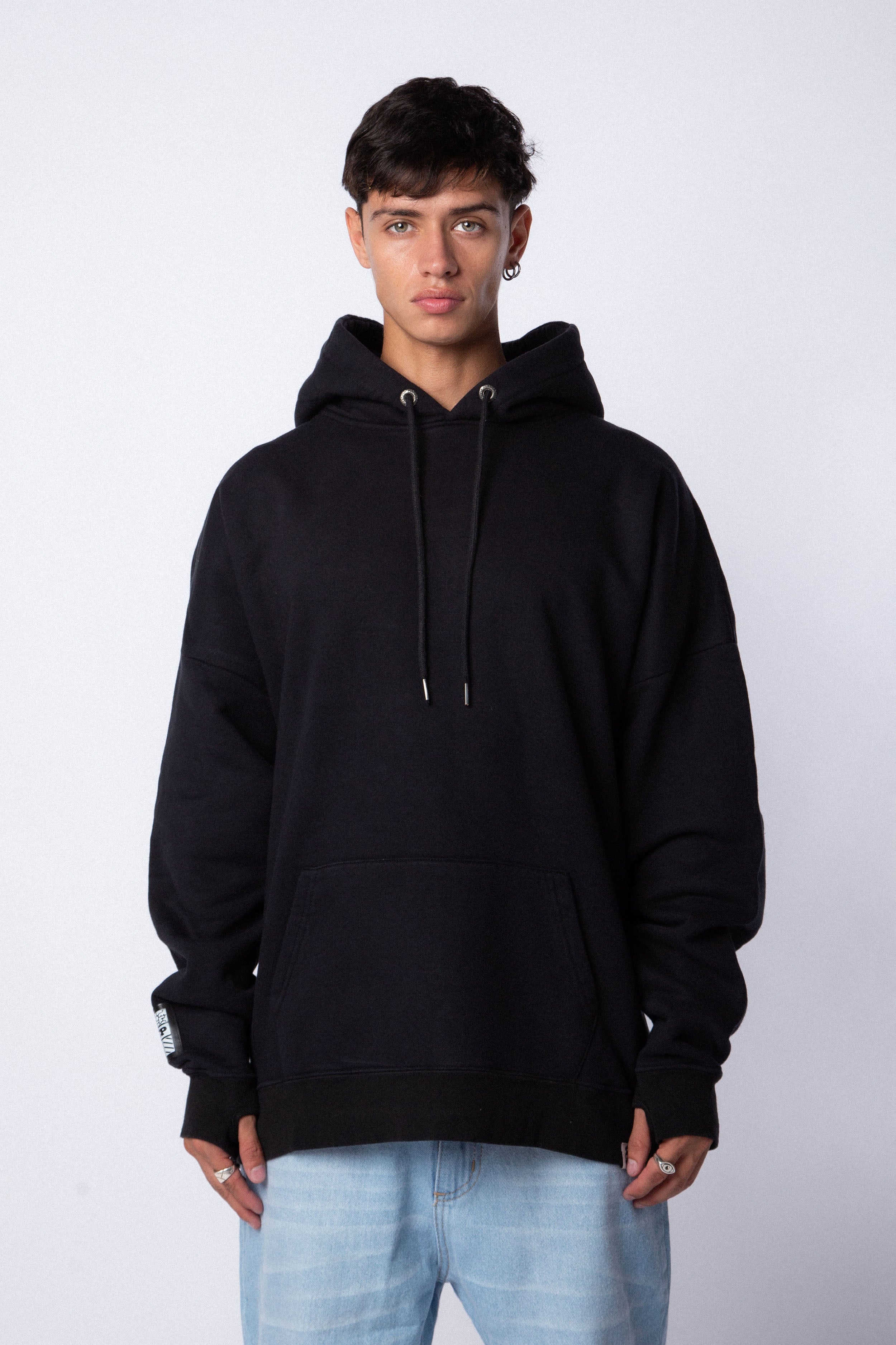 Buzo Canguro Over Regh Negro