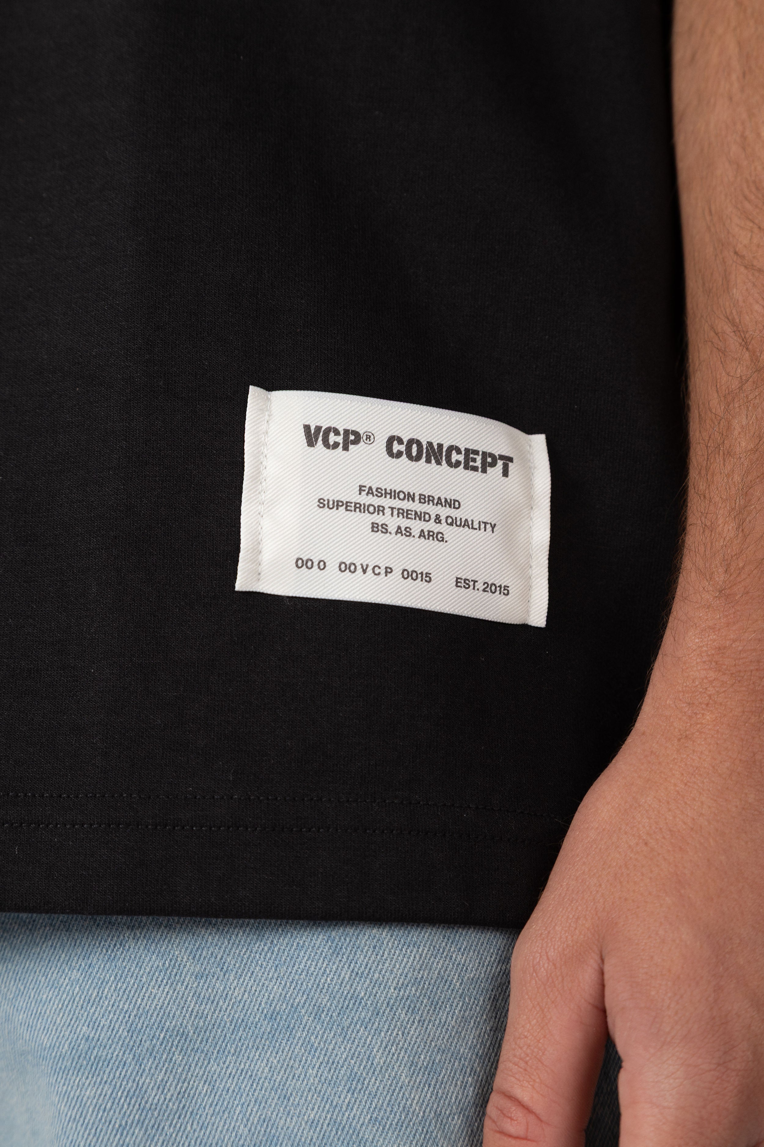 Remera Over Kold Negra