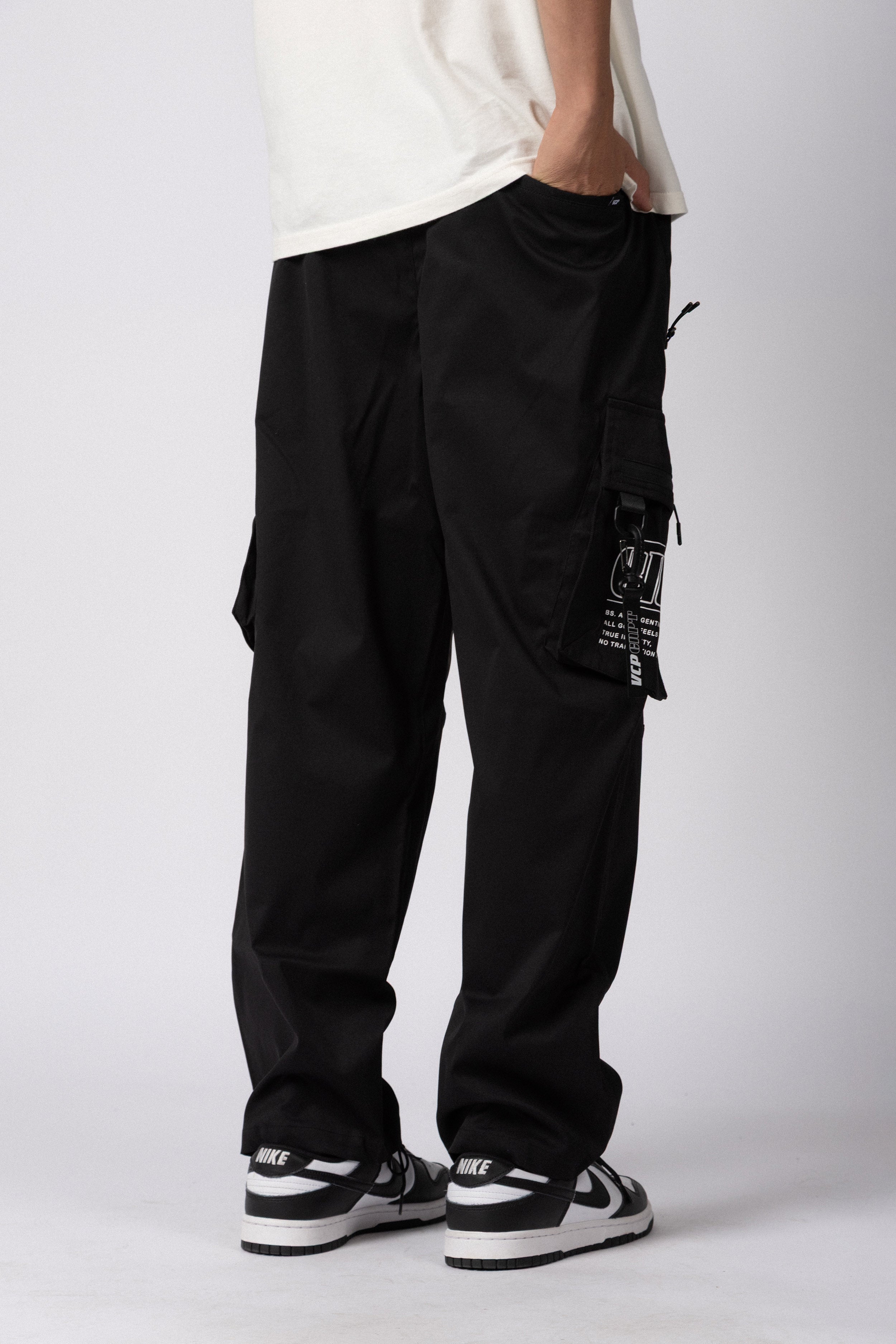 Pantalon Cargo Strik Negro