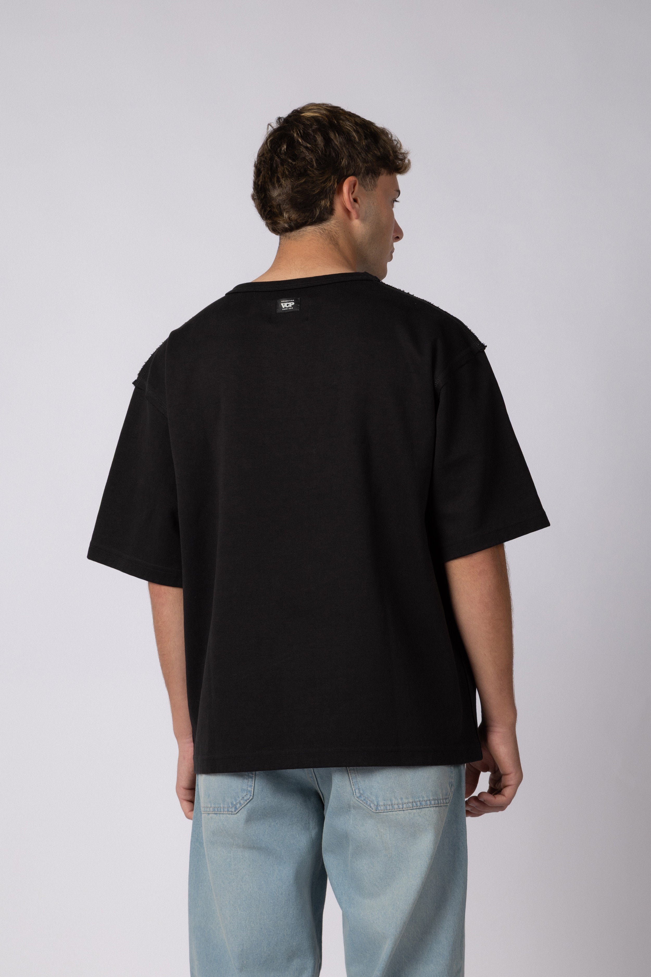 Remera Over Kold Negra