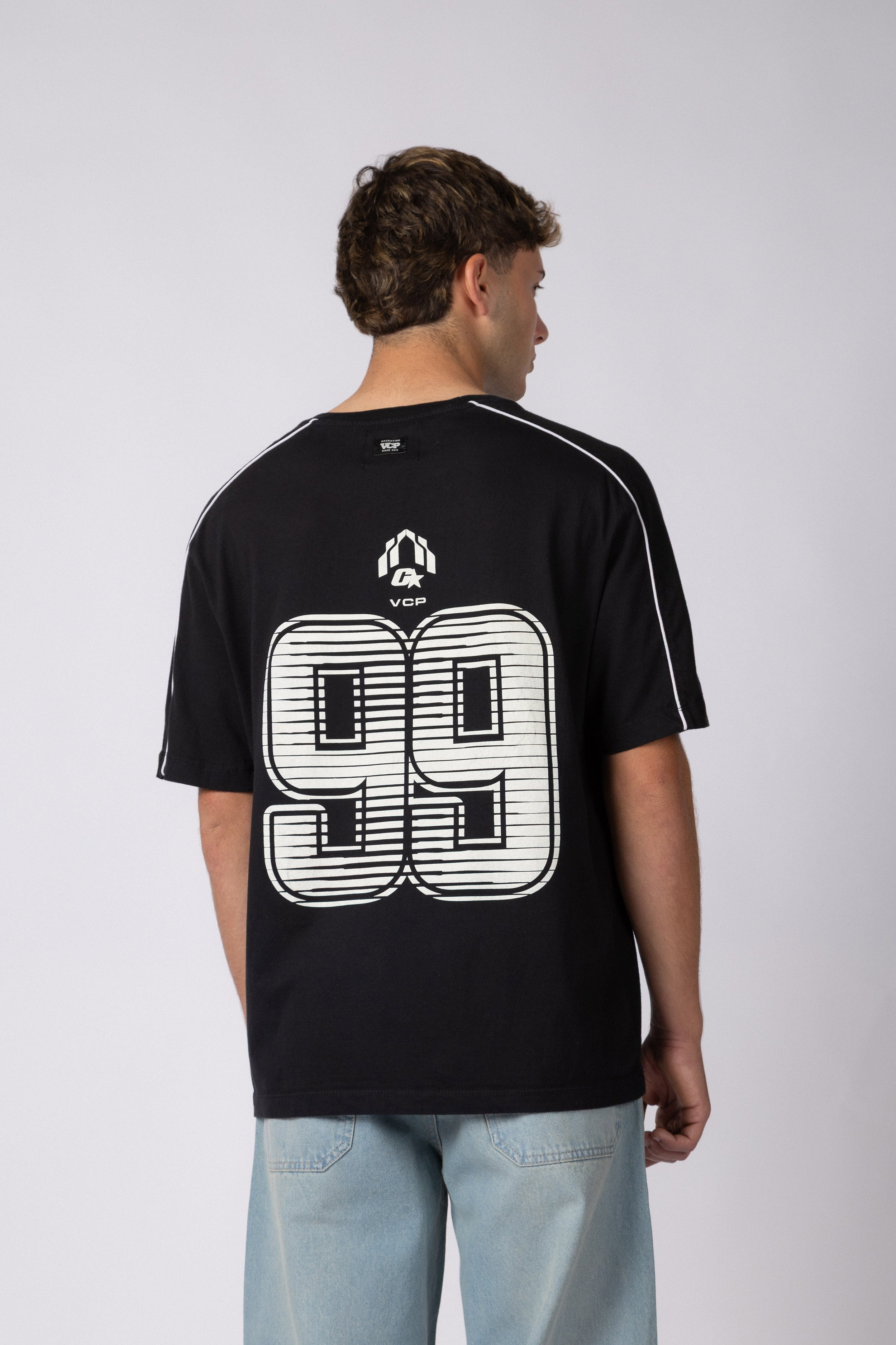 Remera Rift Nine Negra