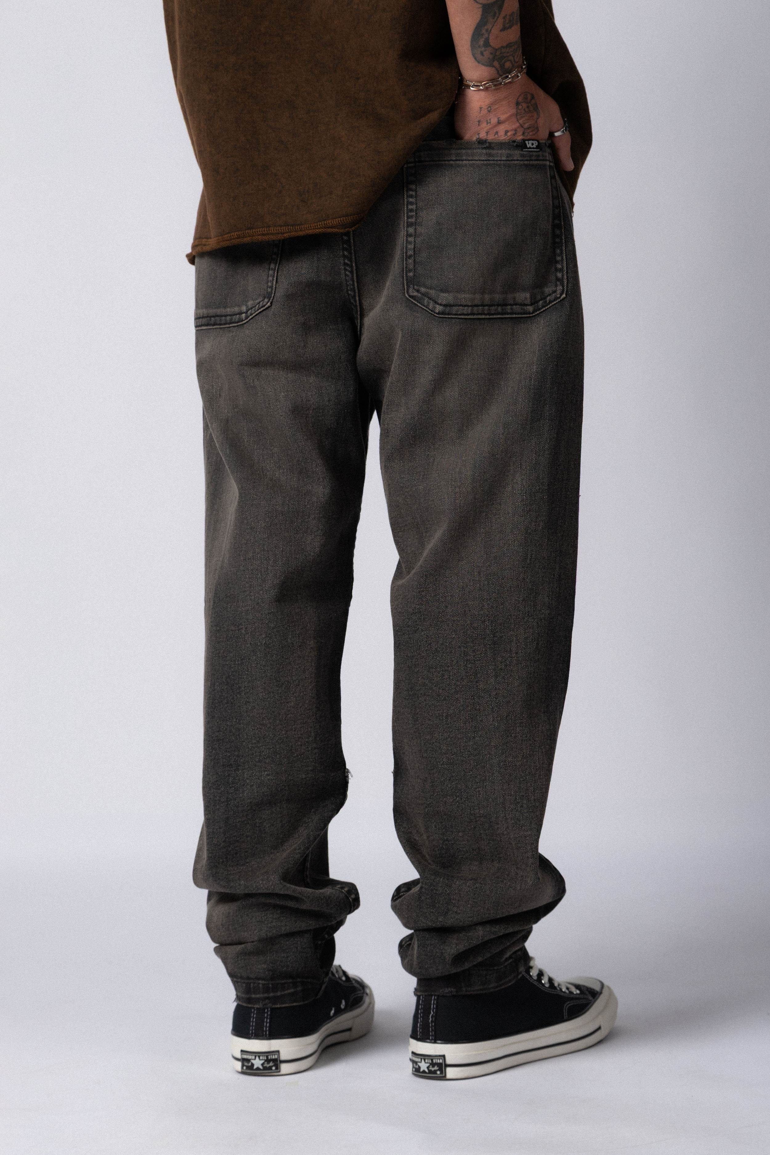 Jean Fury Oxid Black