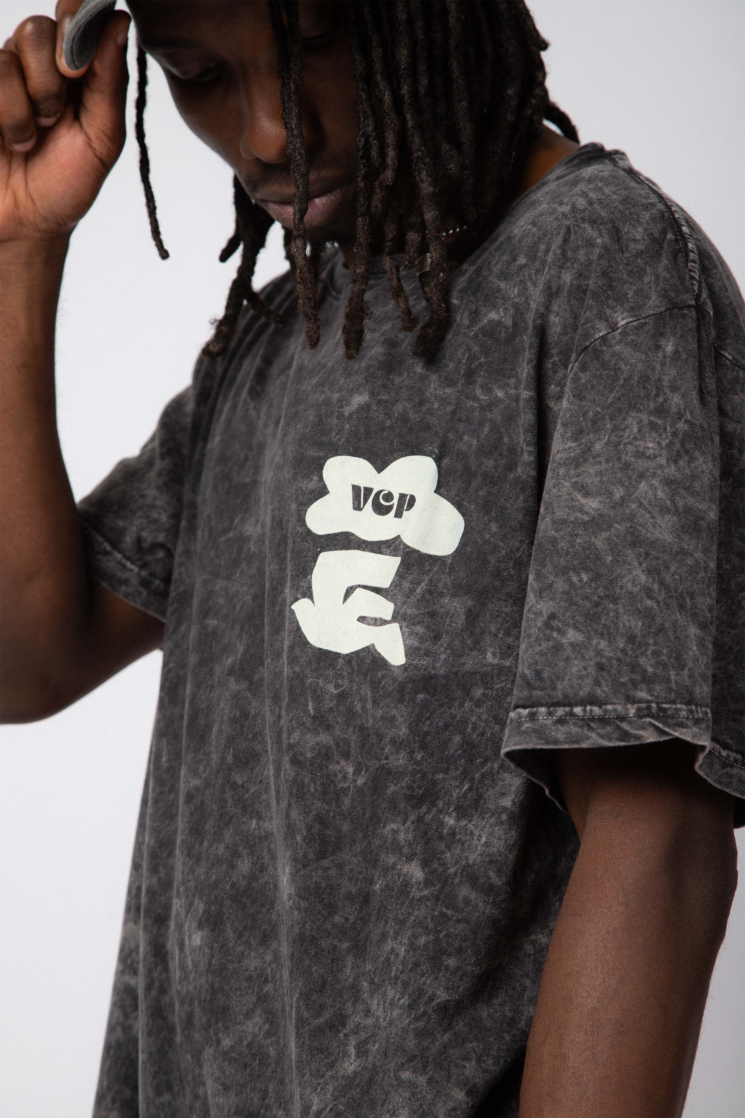 Remera DB Palmeras Negra