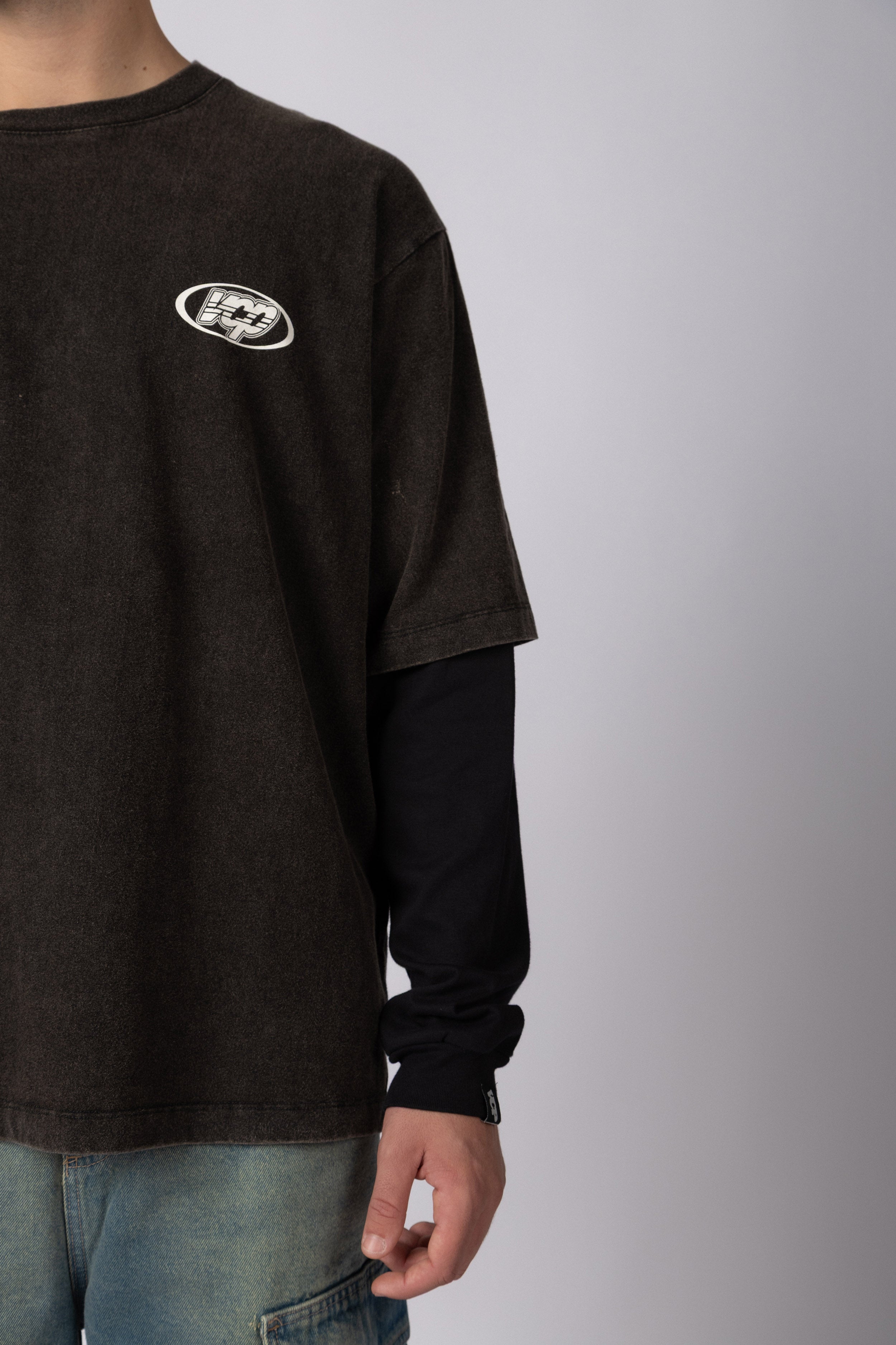Remera Manga Larga SAV Quarter Negra