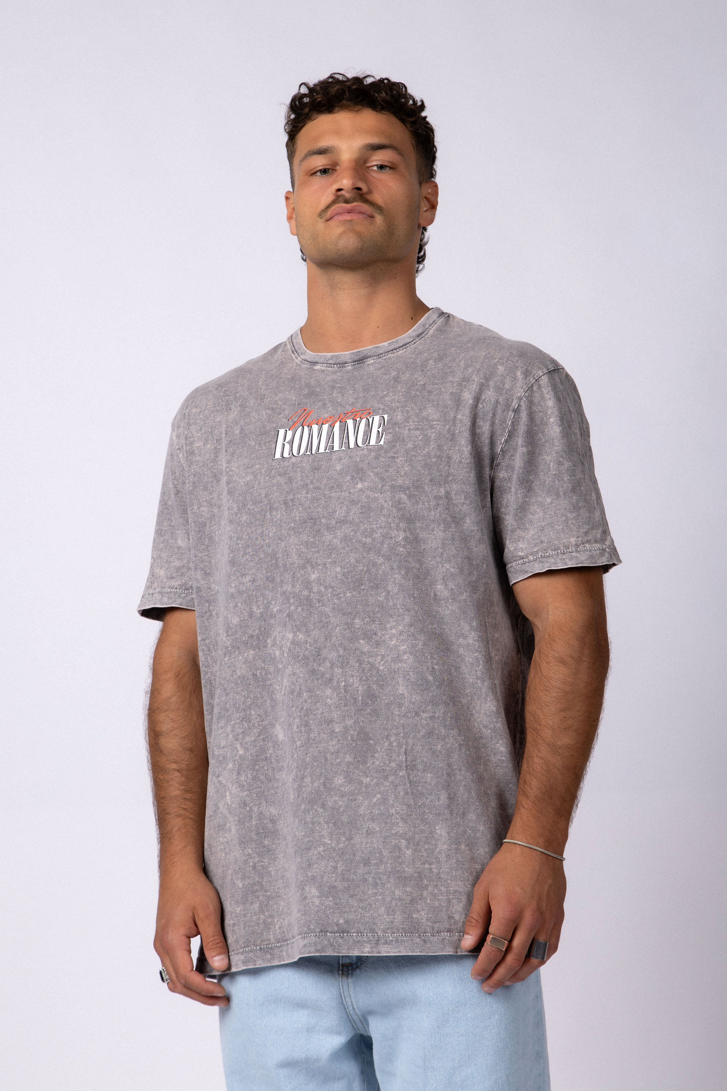 Remera Romance Washed Gris