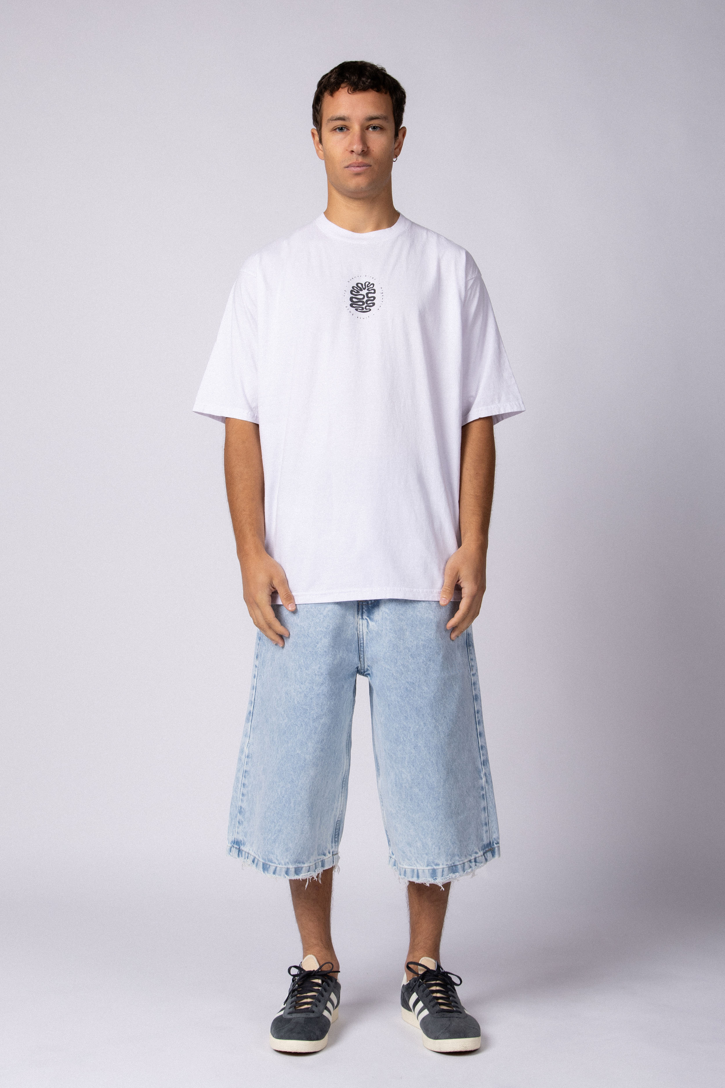 Remera Over Taz Arrecife Blanca