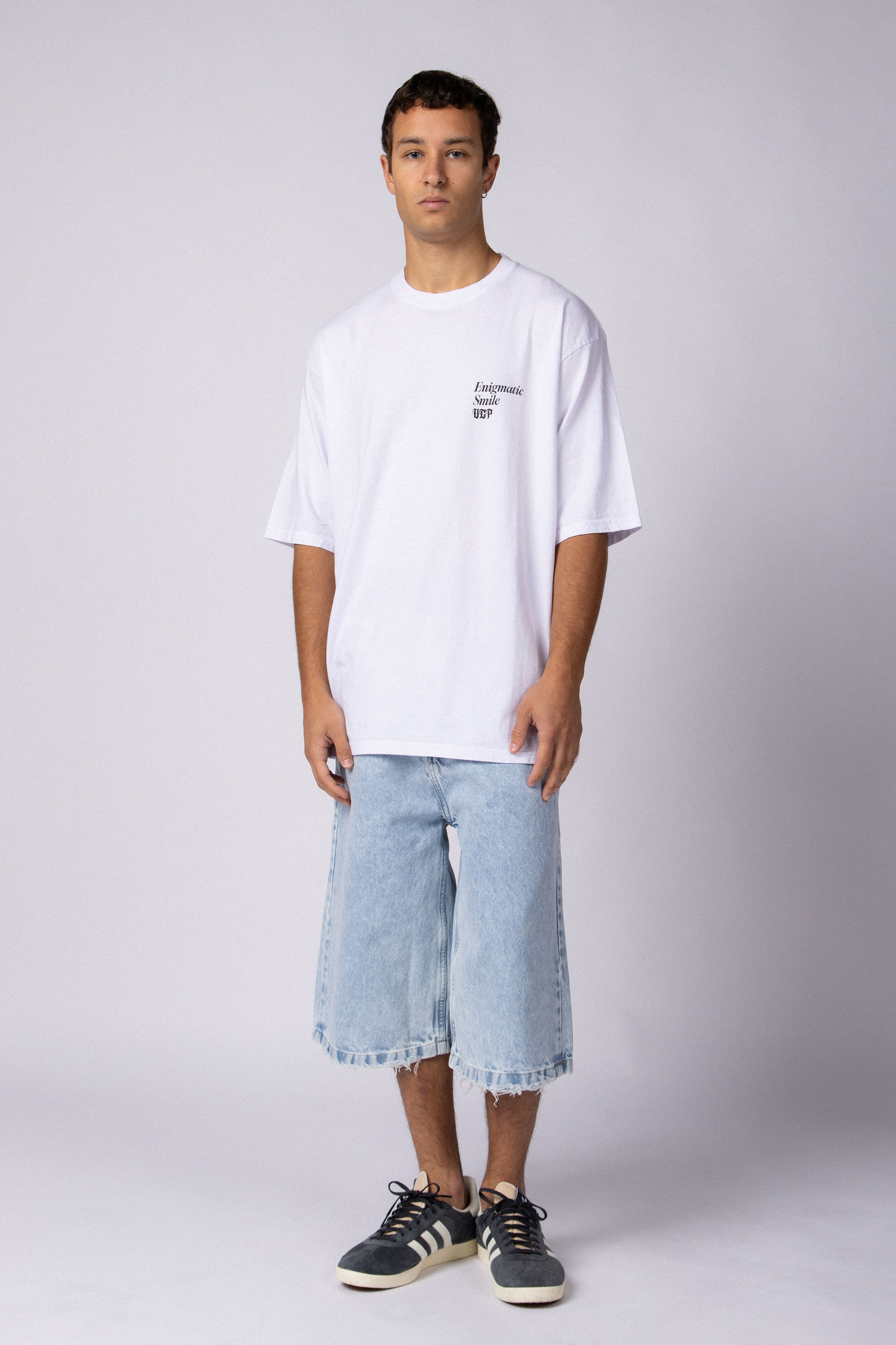 Remera Over Taz Mona Blanca