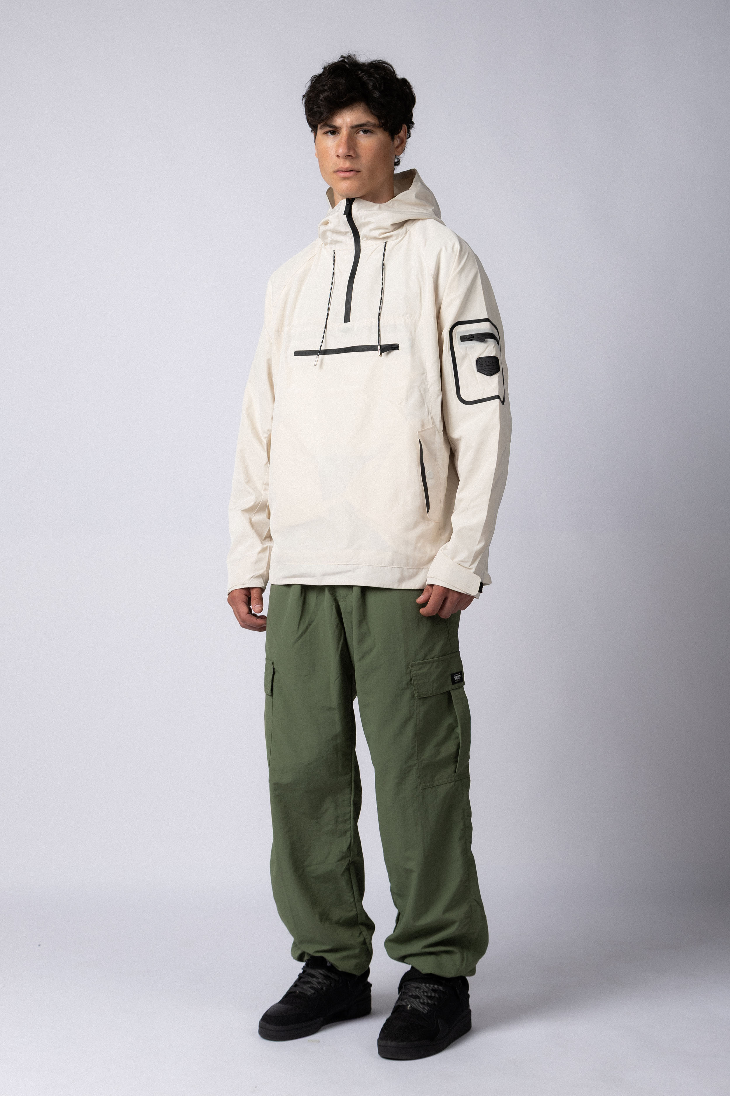 Rompevientos Anorak Braves Off White
