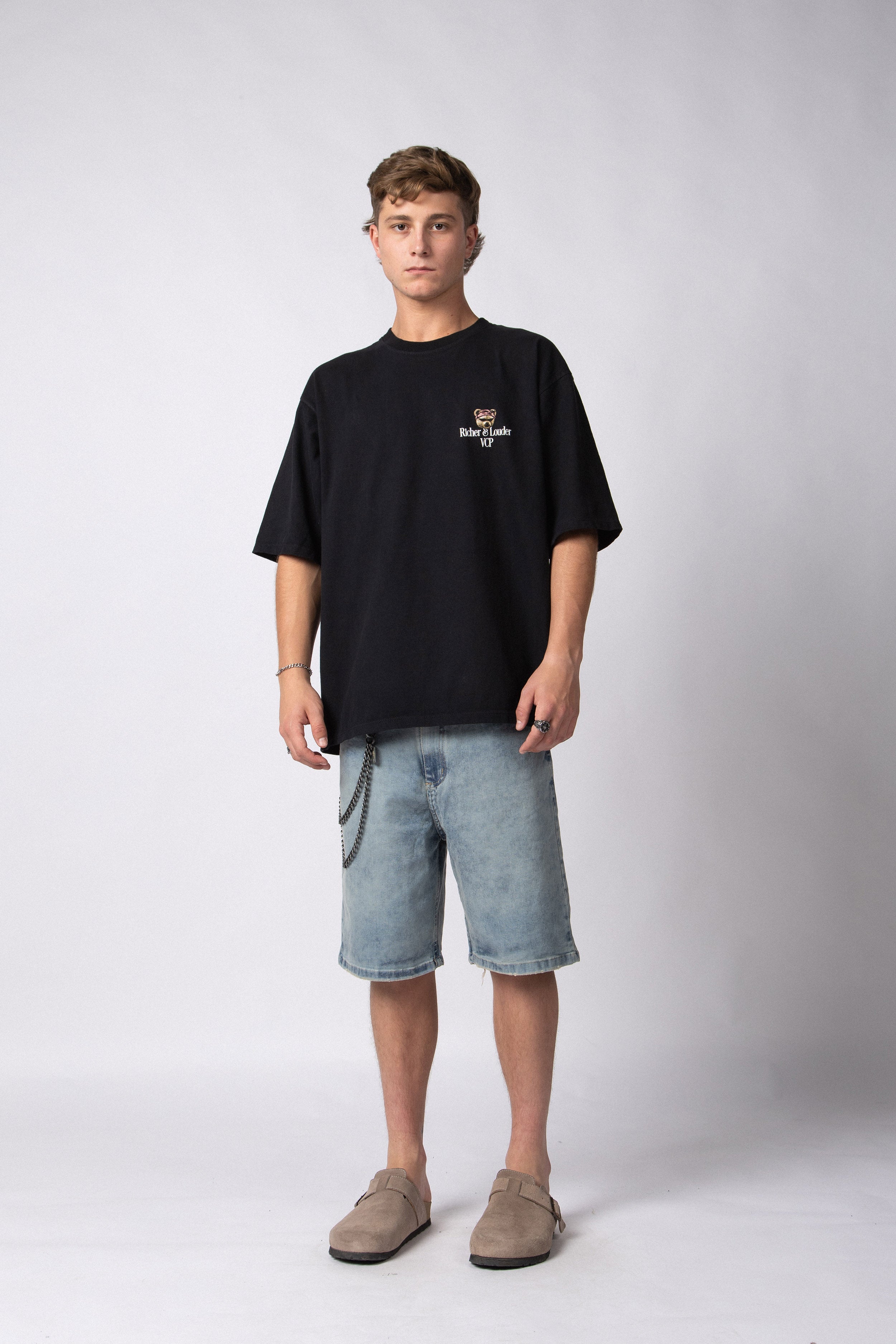 Remera Over Rhy Richer Negra