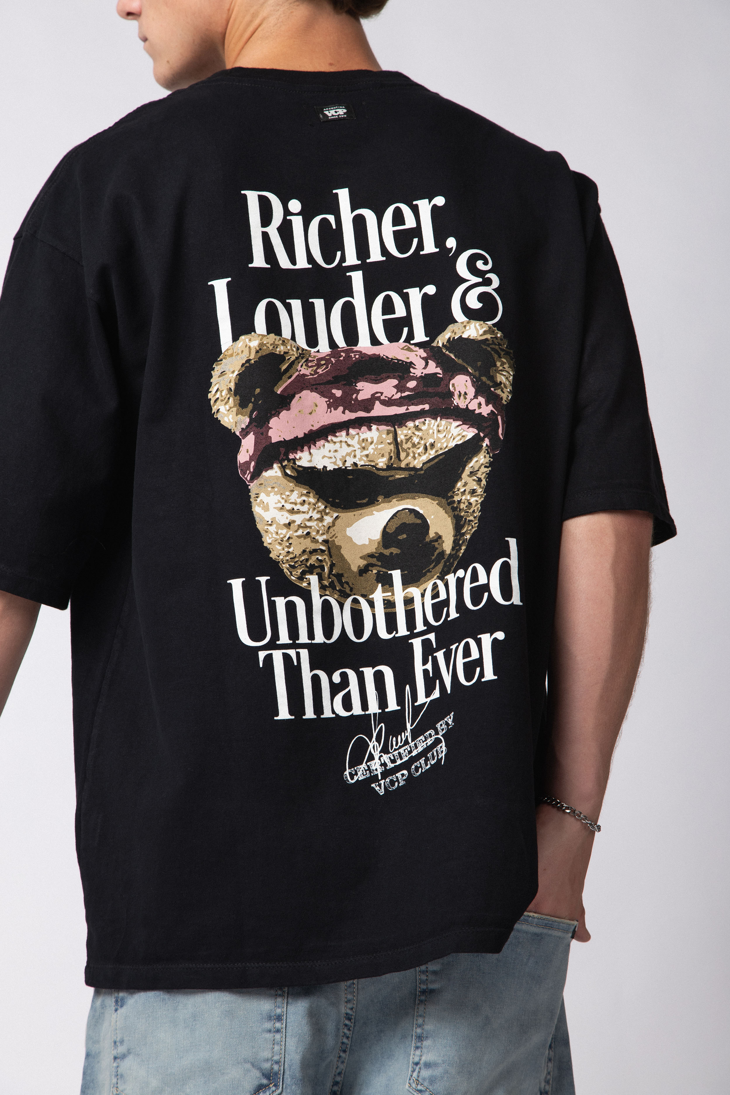 Remera Over Rhy Richer Negra
