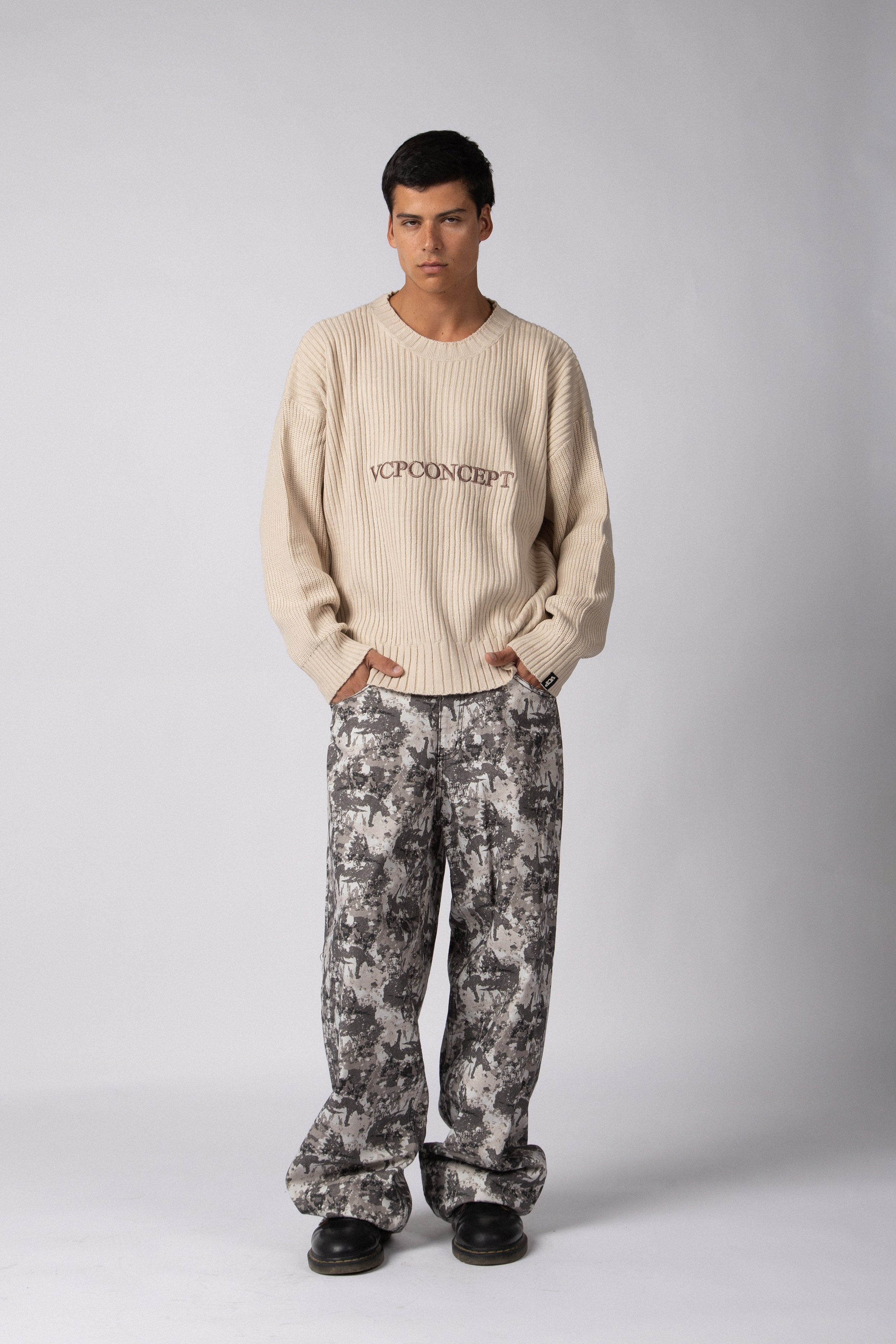 Sweater Identity Arena