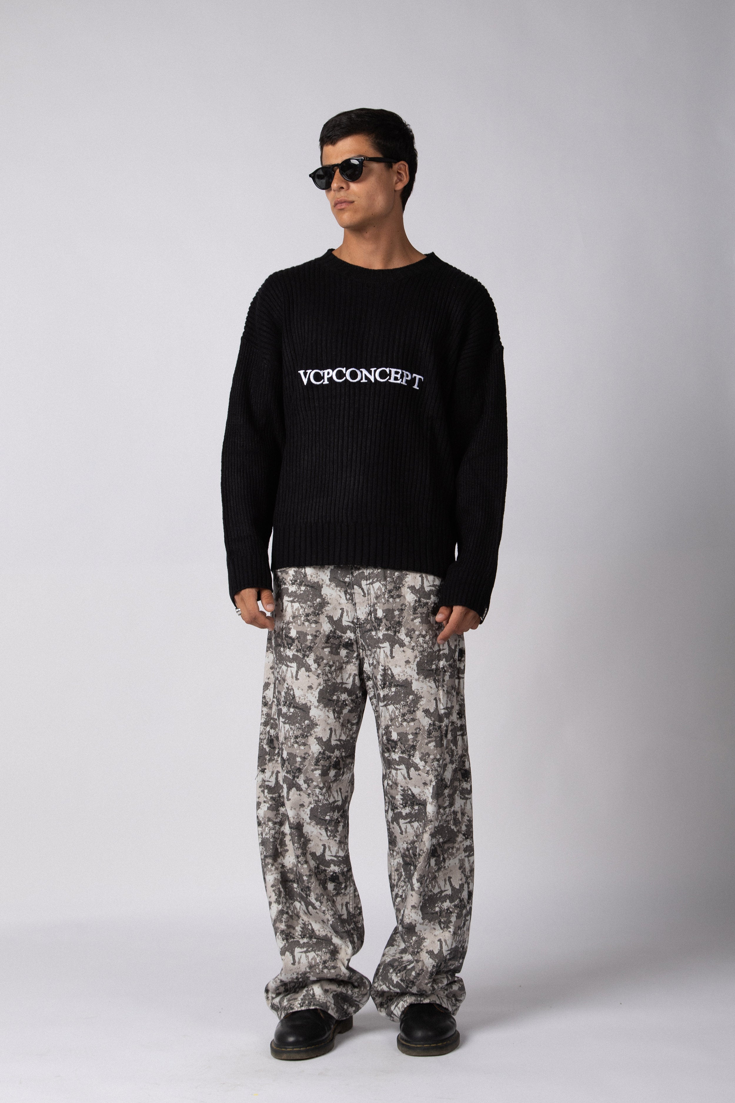 Sweater Identity Negro