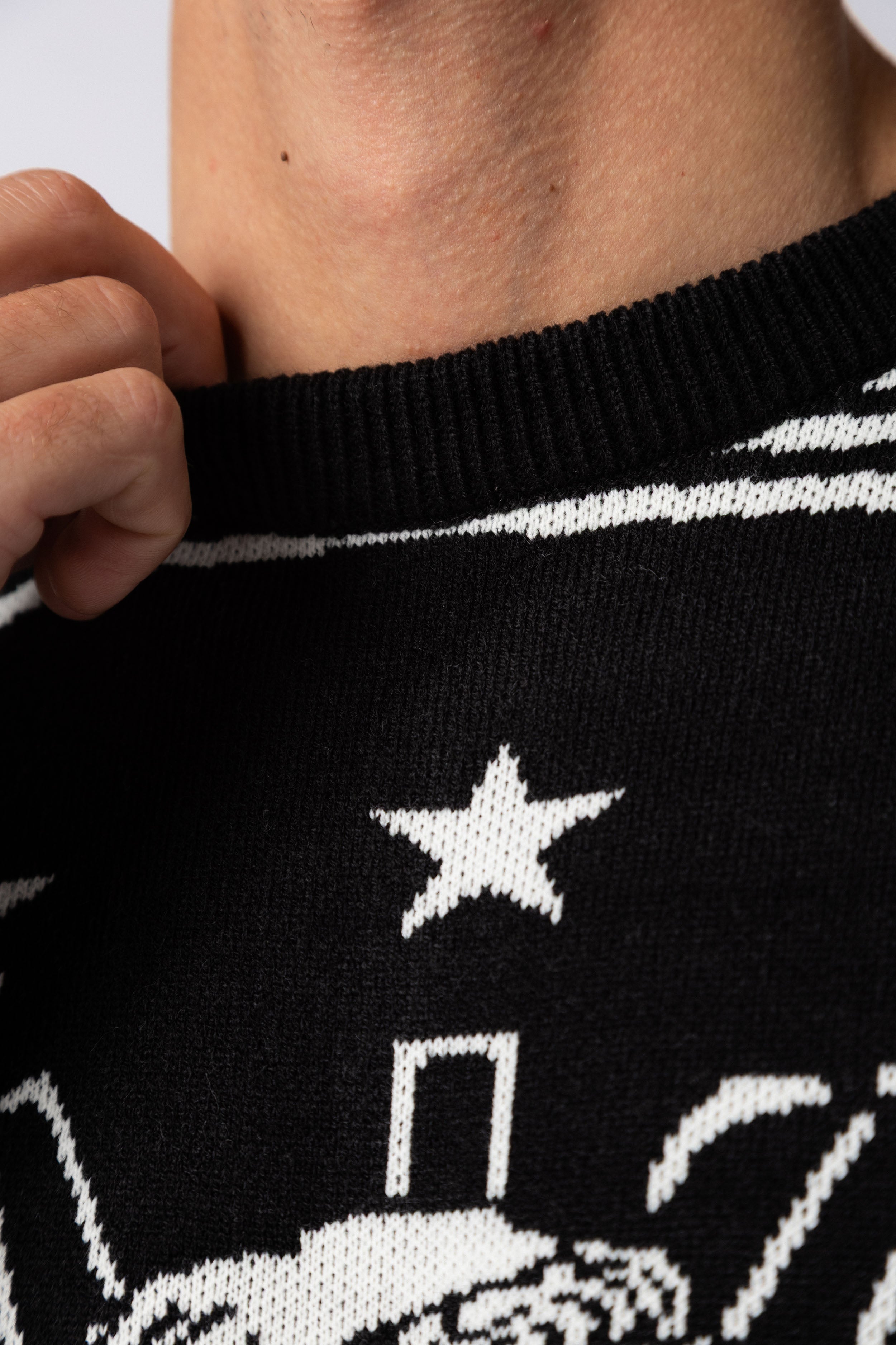 Sweater Over Dioniso