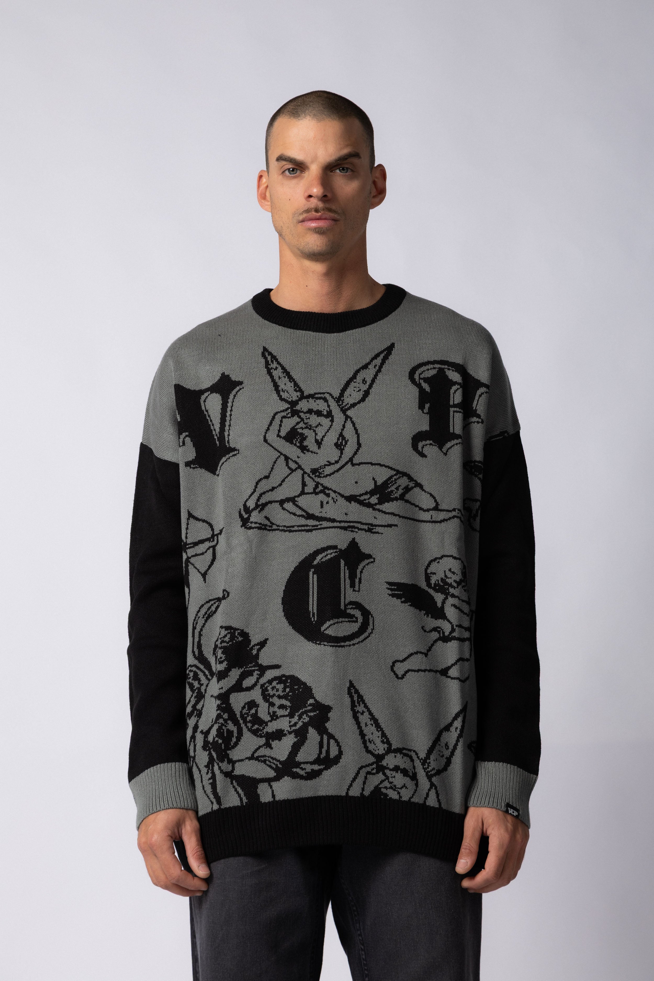 Sweater Over Olimpo