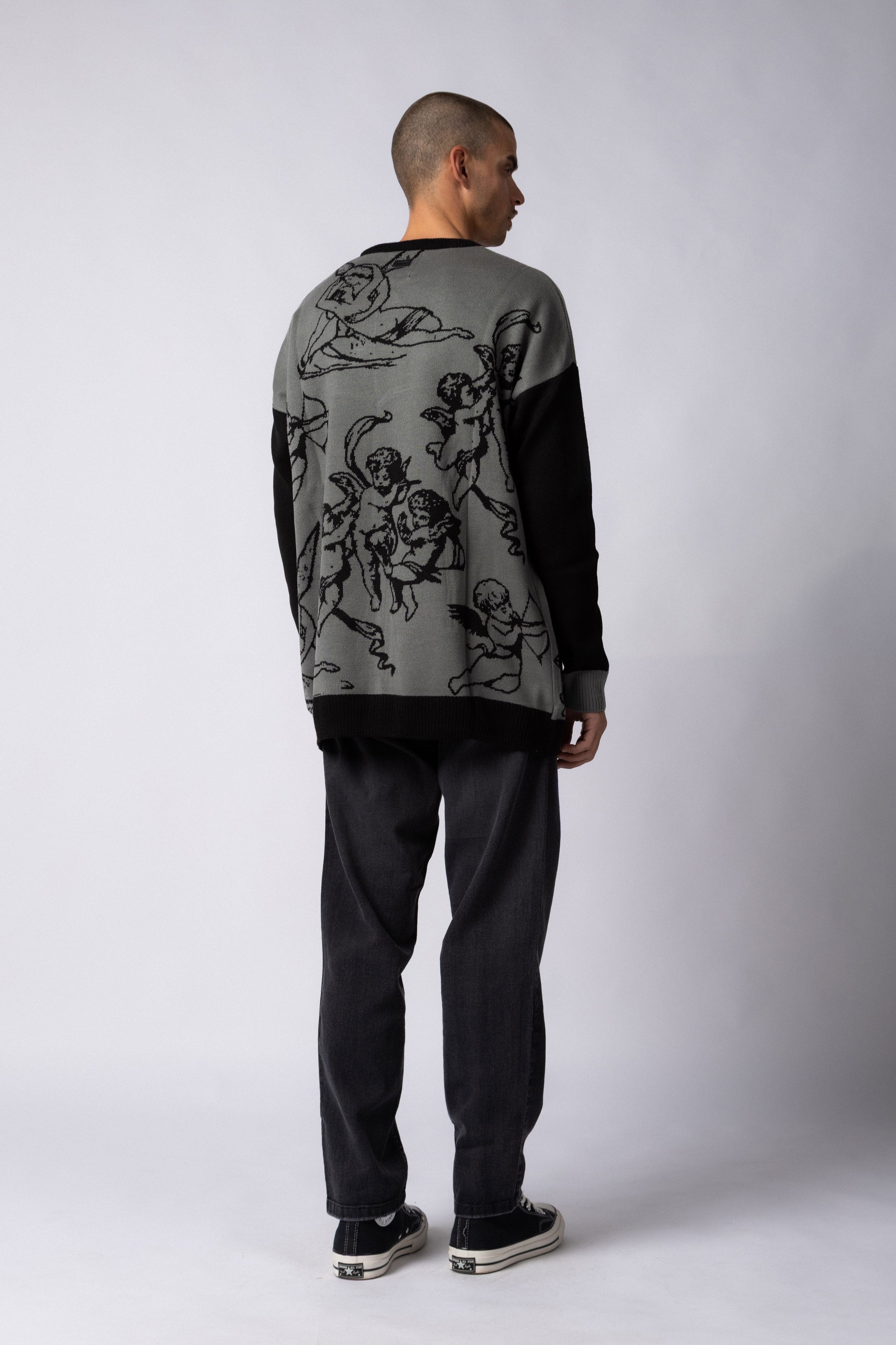 Sweater Over Olimpo