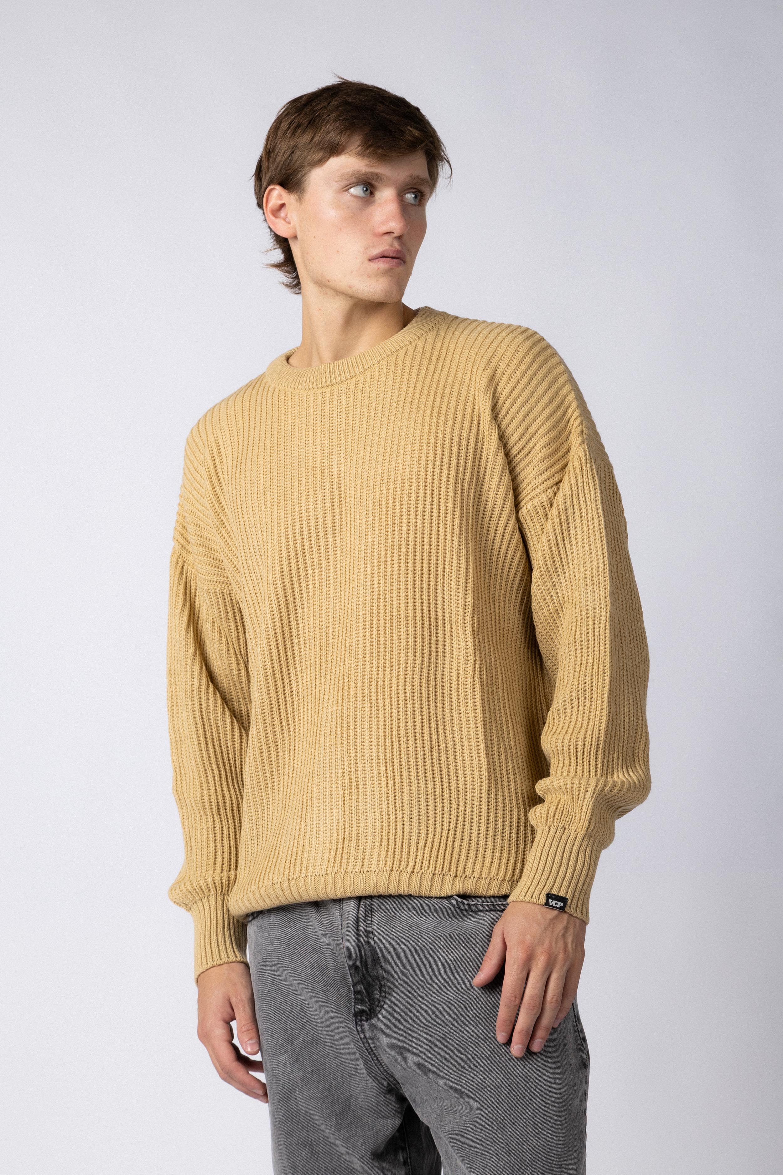 Sweater Over Trekker Beige