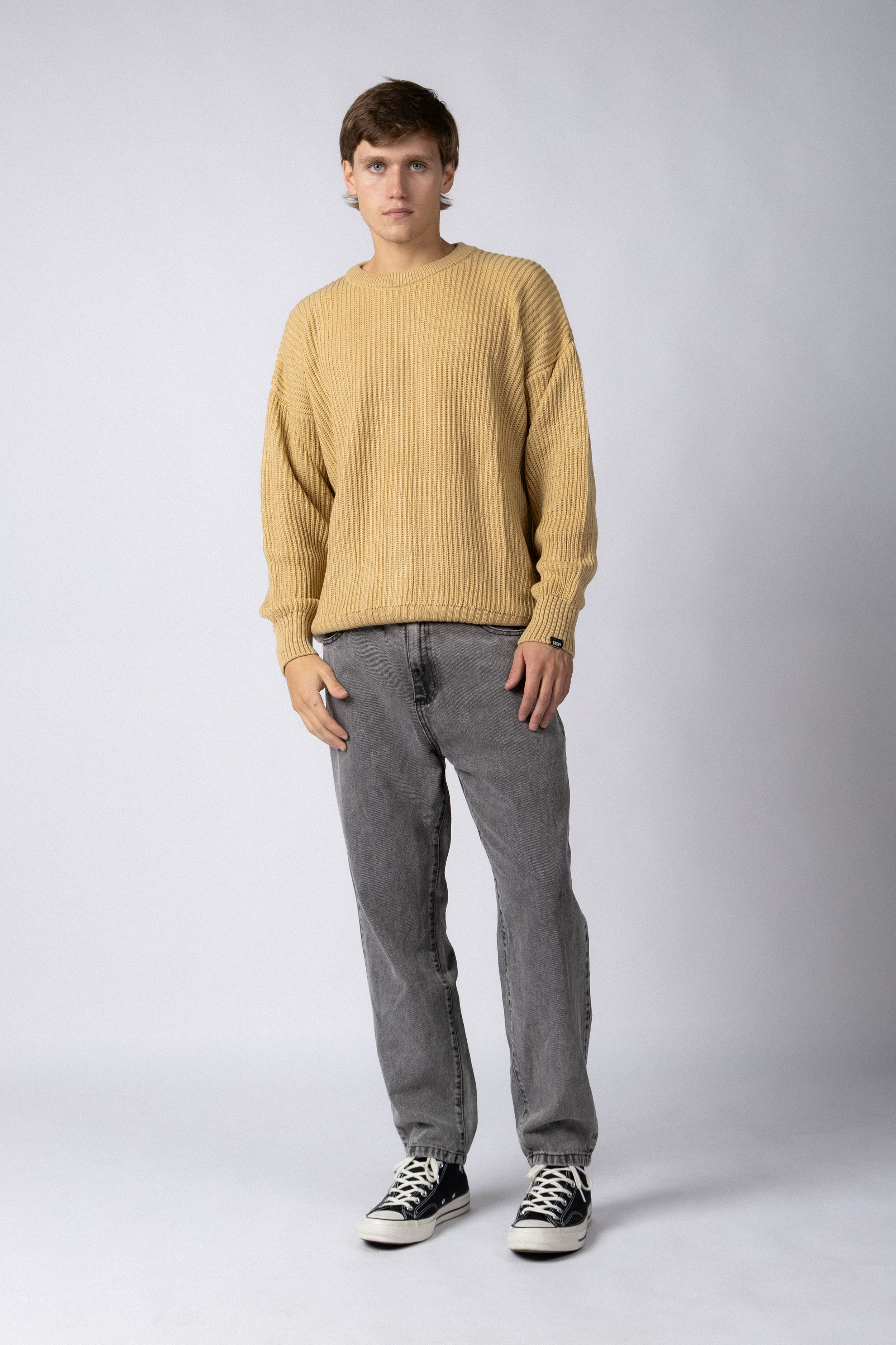 Sweater Over Trekker Beige