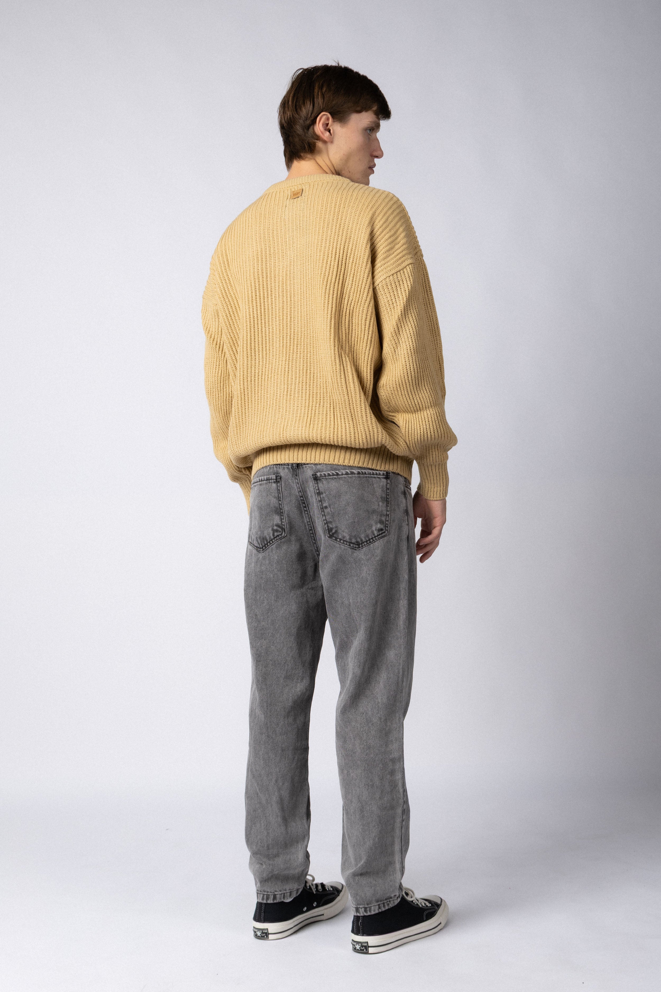 Sweater Over Trekker Beige
